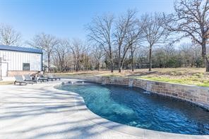 101 Lakeview Trail