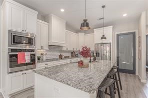 101 Lakeview Trail