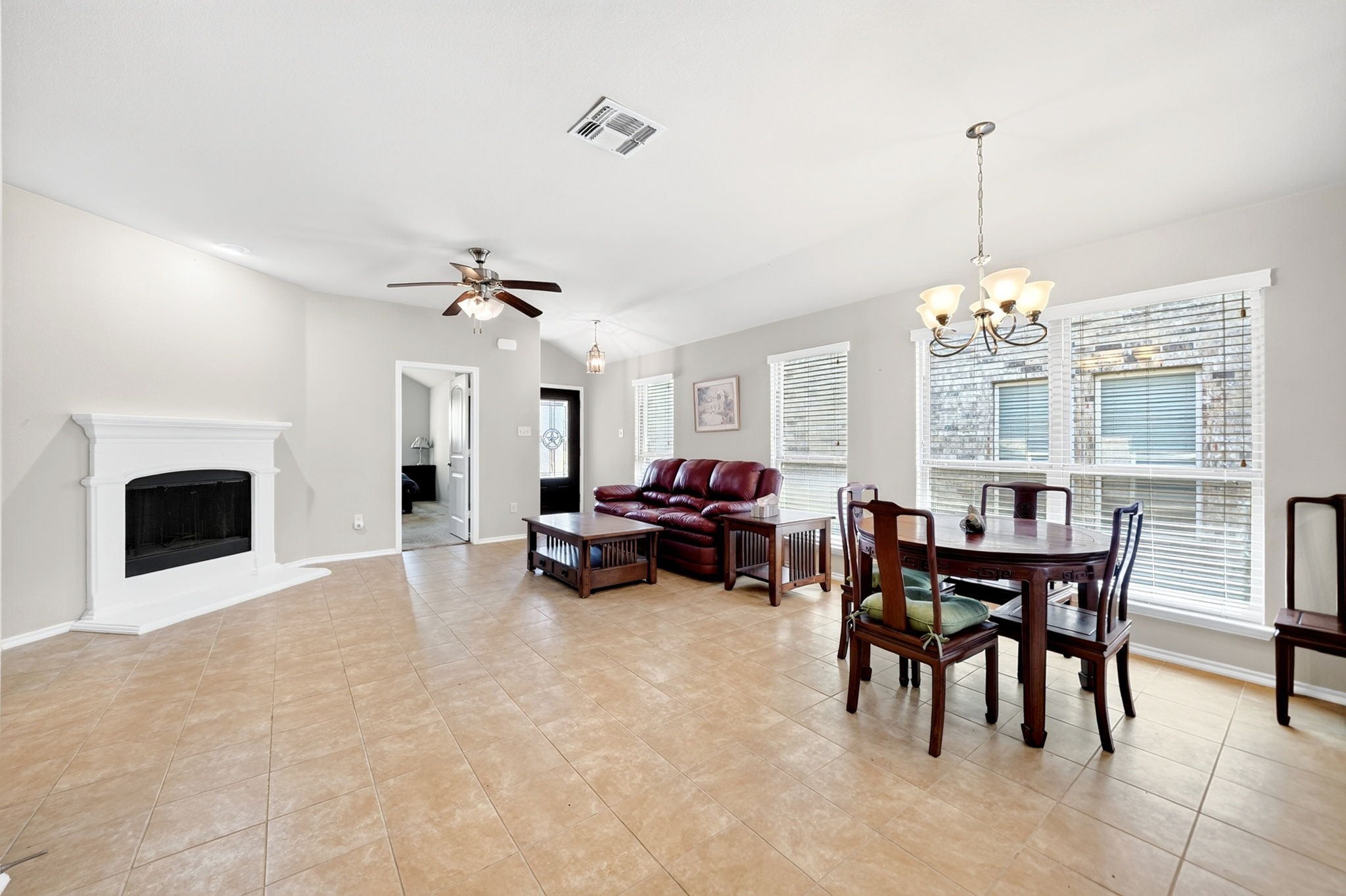1705 Applegate Way