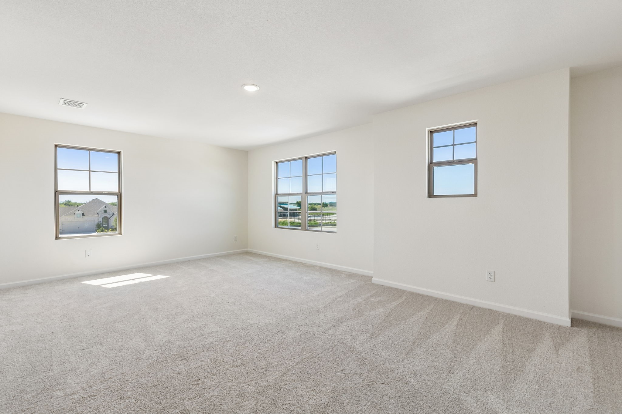 1131 Angus Lane