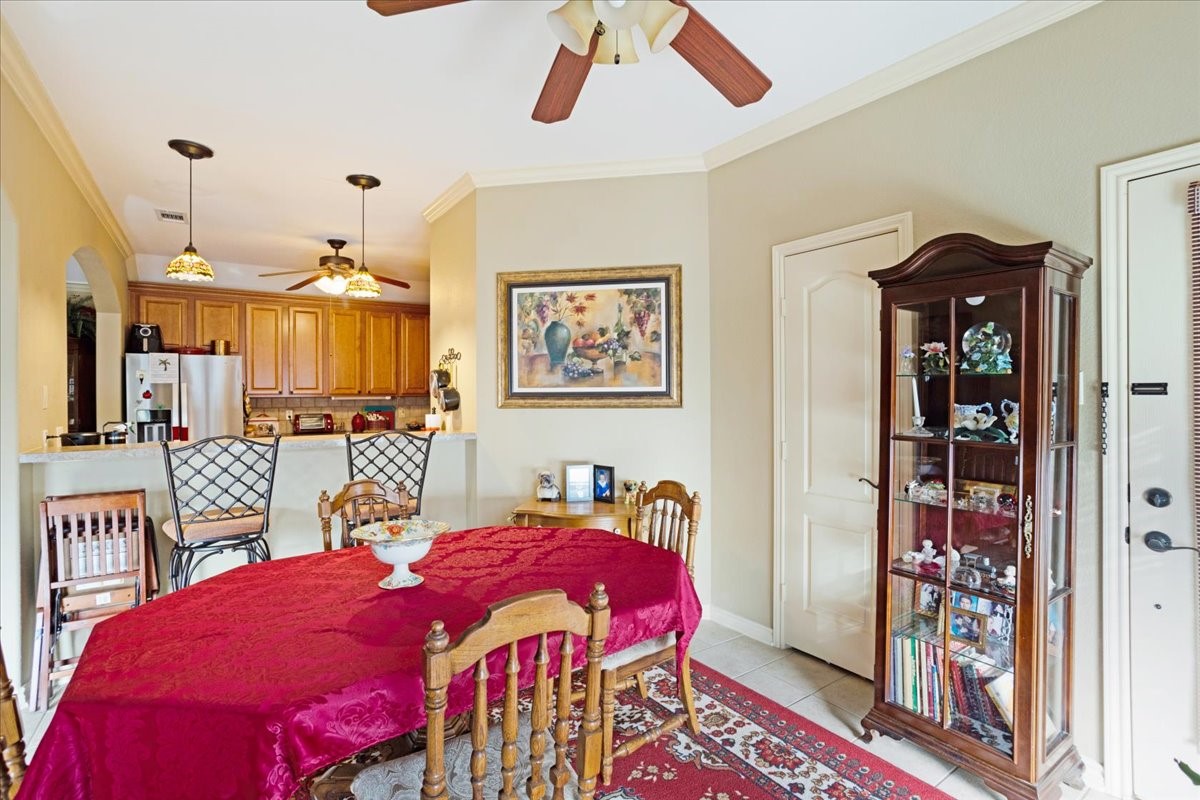 2700 Rex Cruse Drive