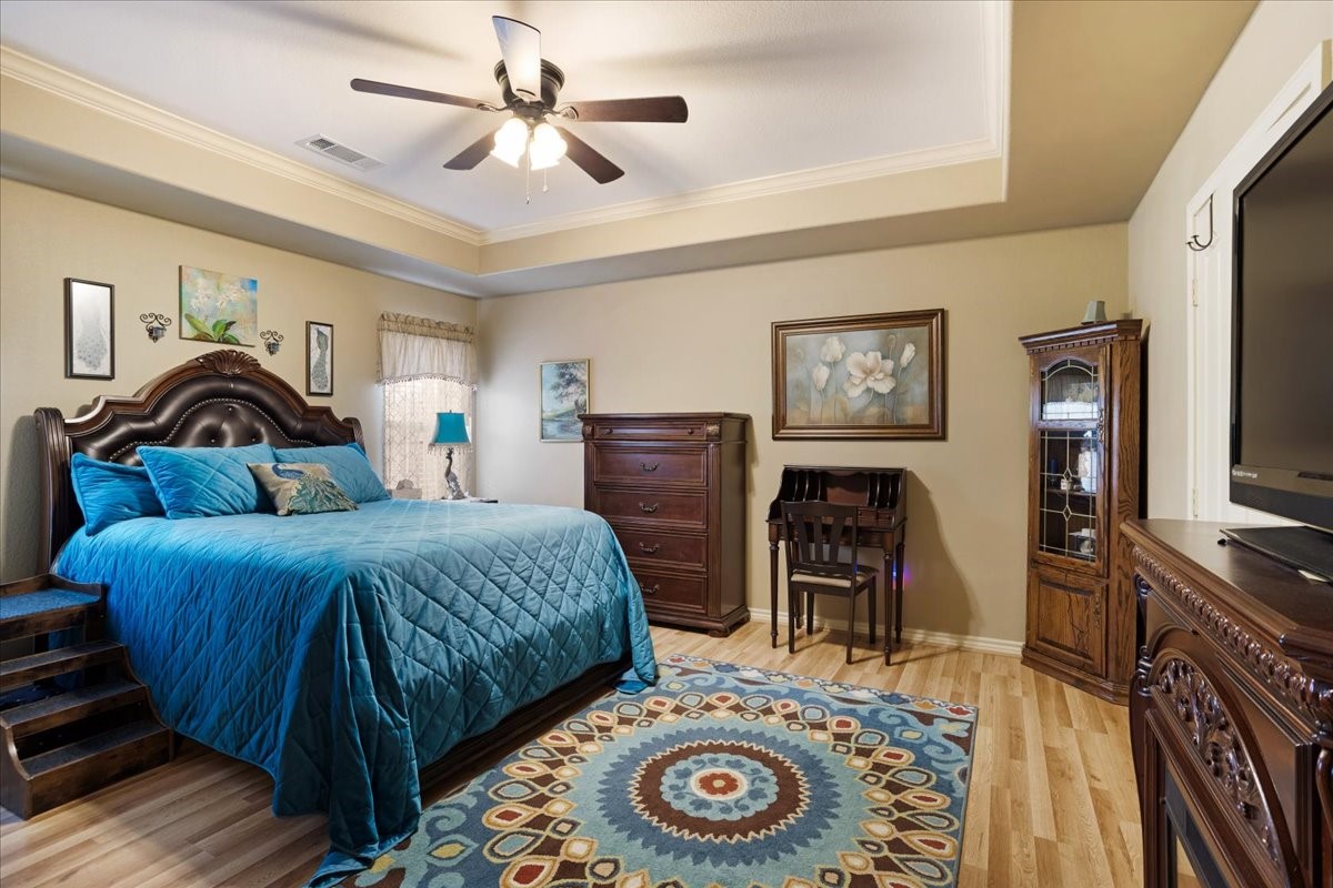2700 Rex Cruse Drive