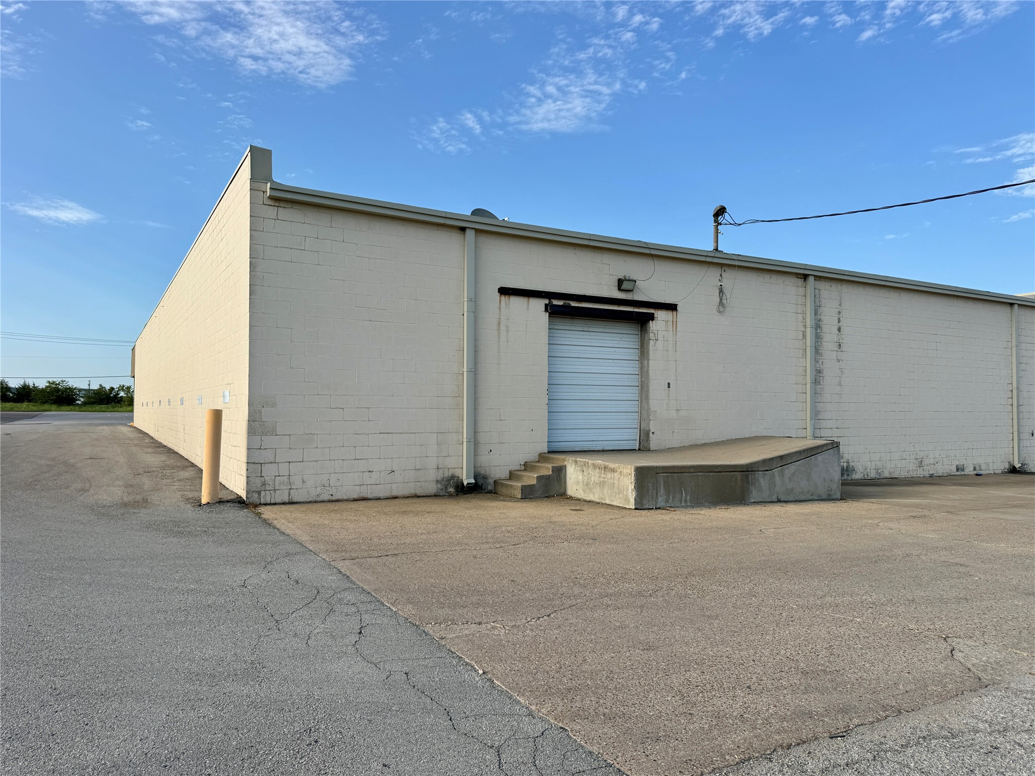 1105 W South Commerce Street
