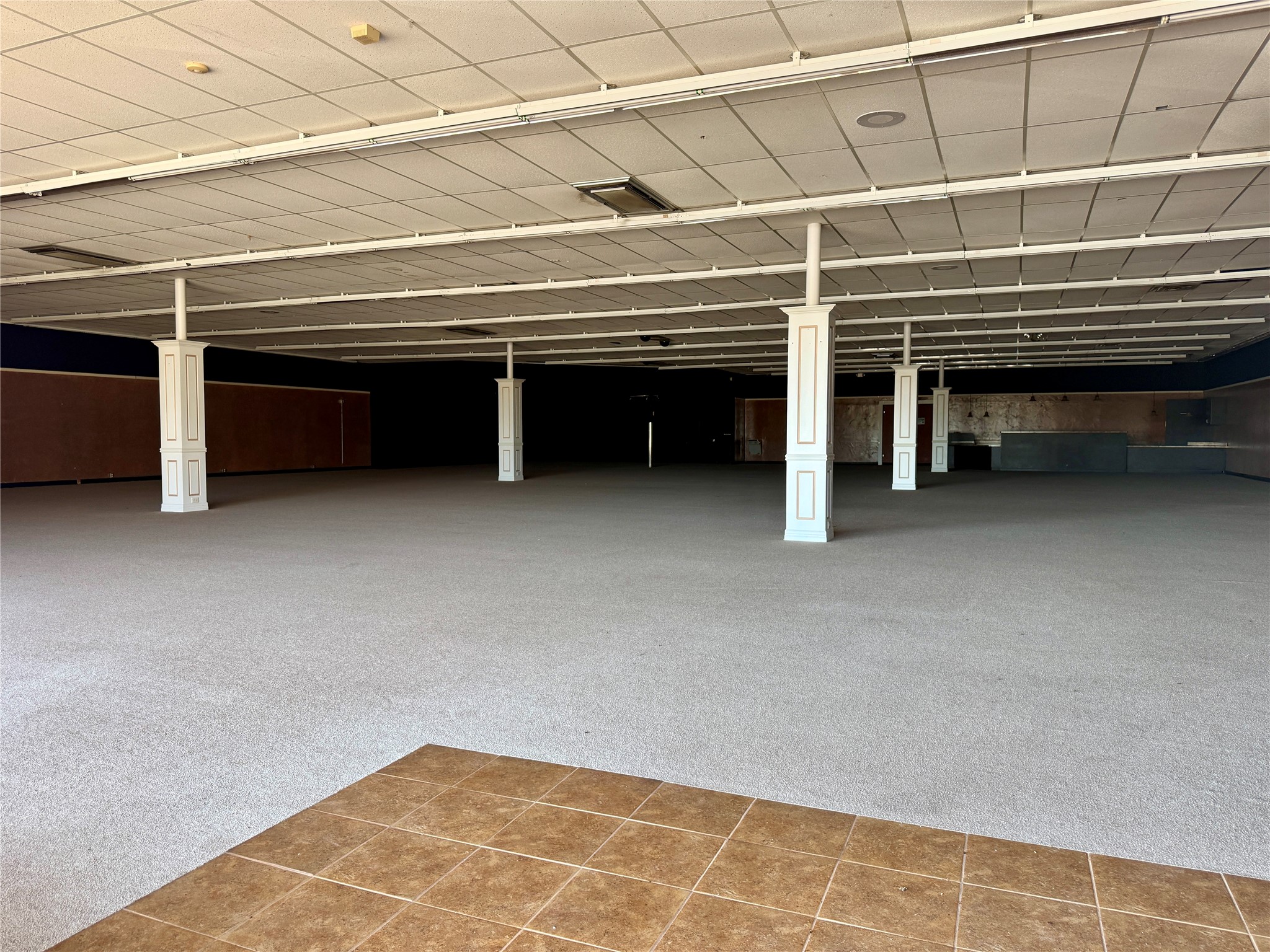 1105 W South Commerce Street