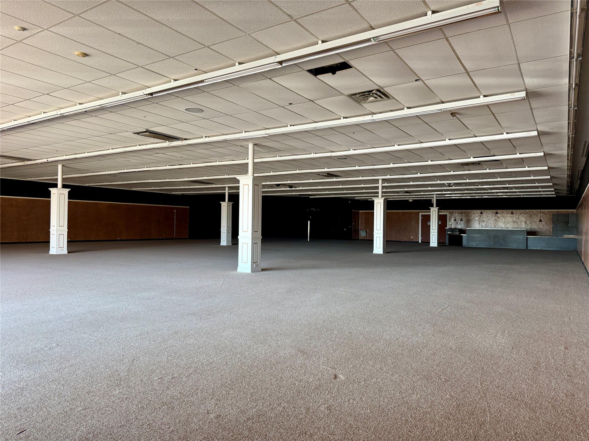 1105 W South Commerce Street
