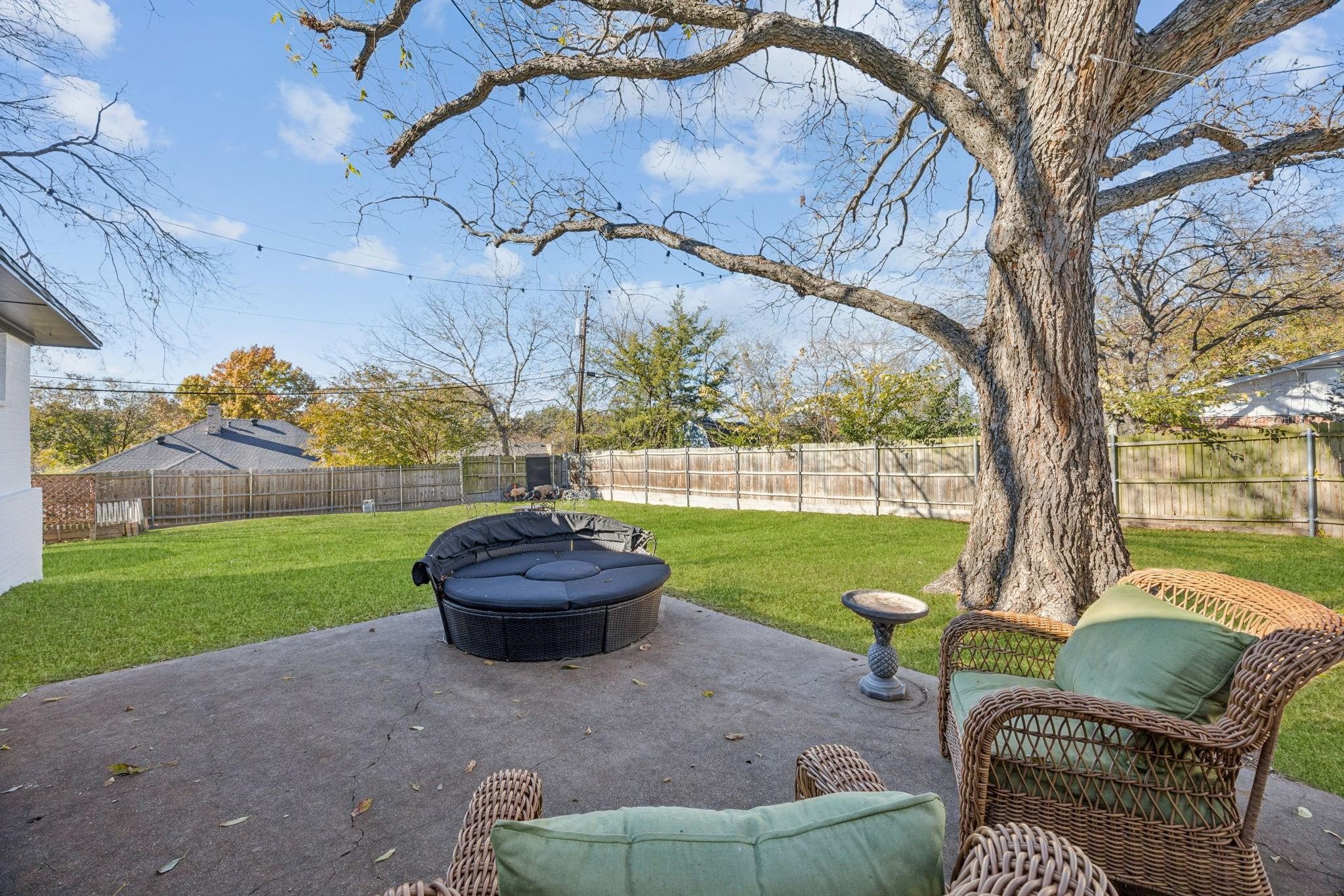 207 Joe White Street