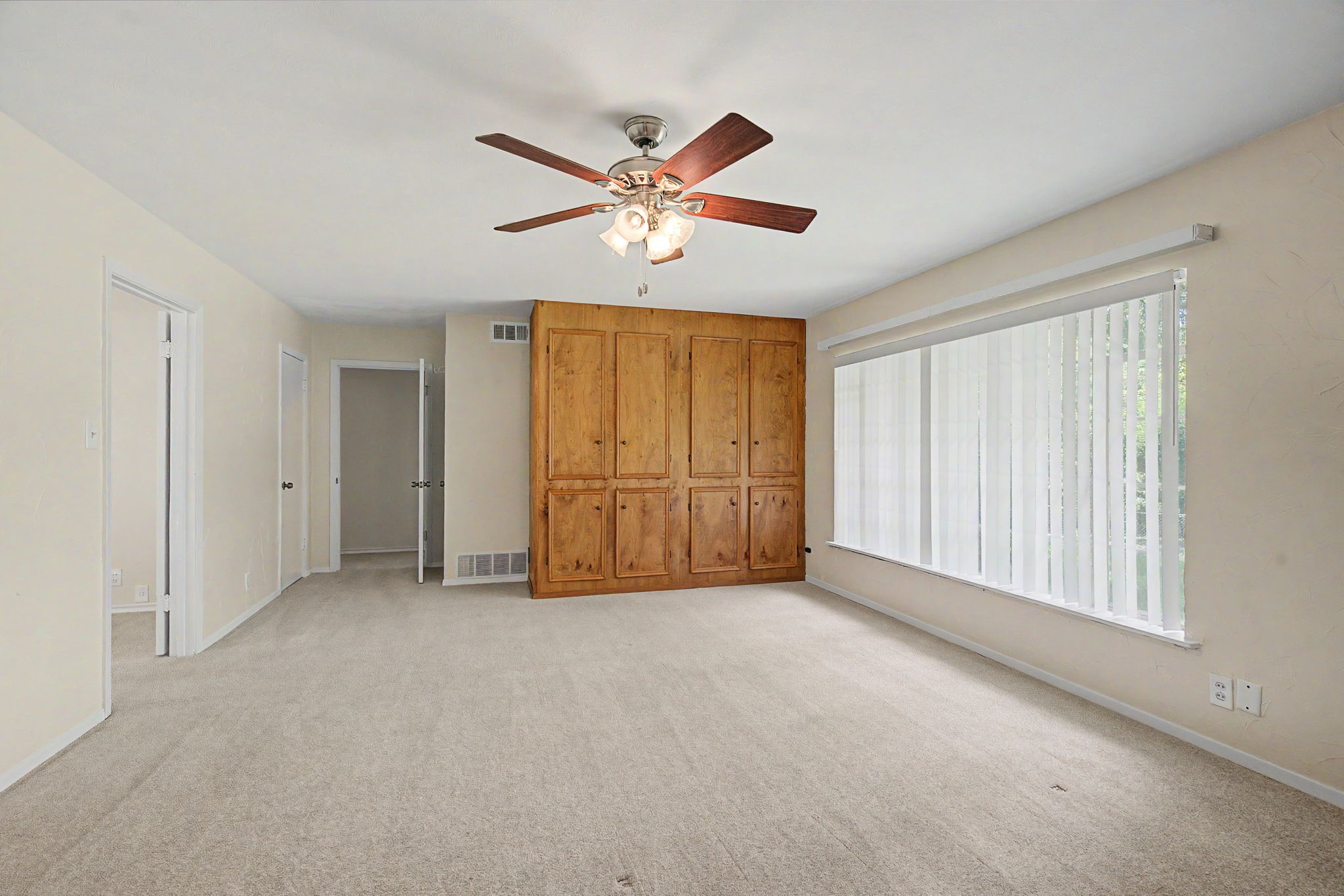526 Nesbit Court