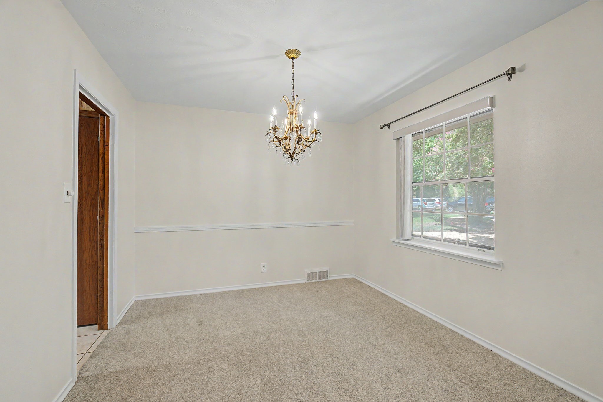 526 Nesbit Court