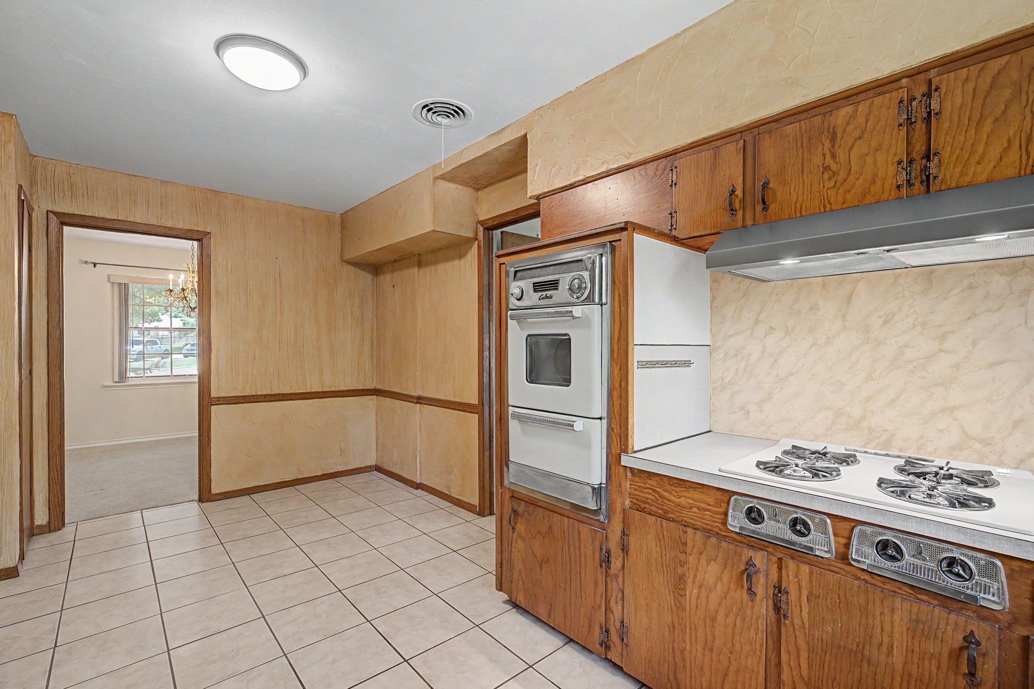 526 Nesbit Court