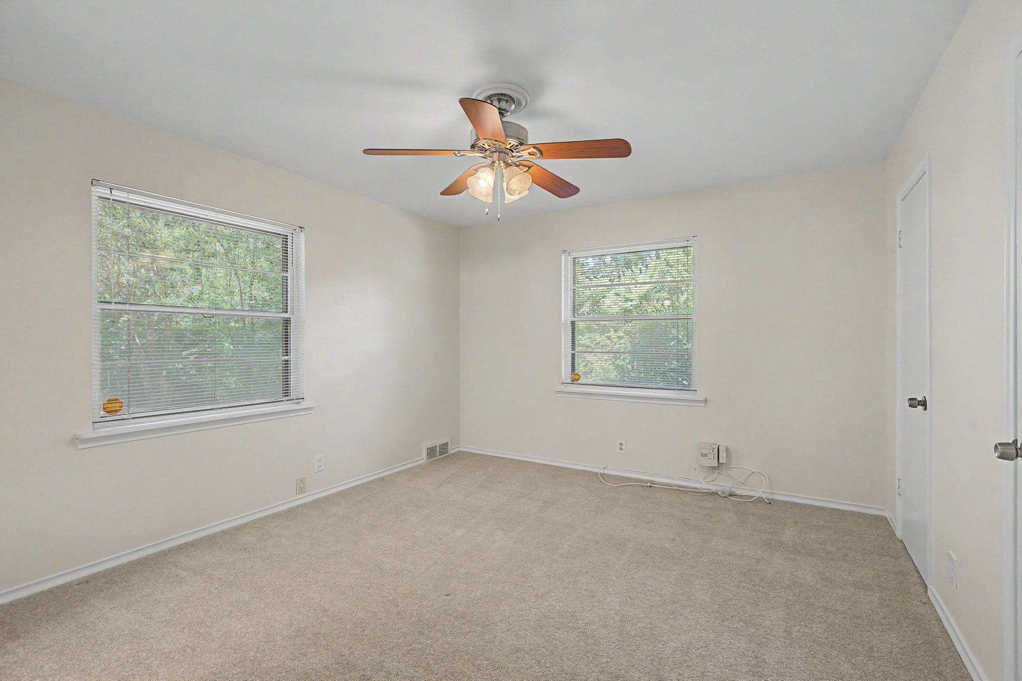 526 Nesbit Court