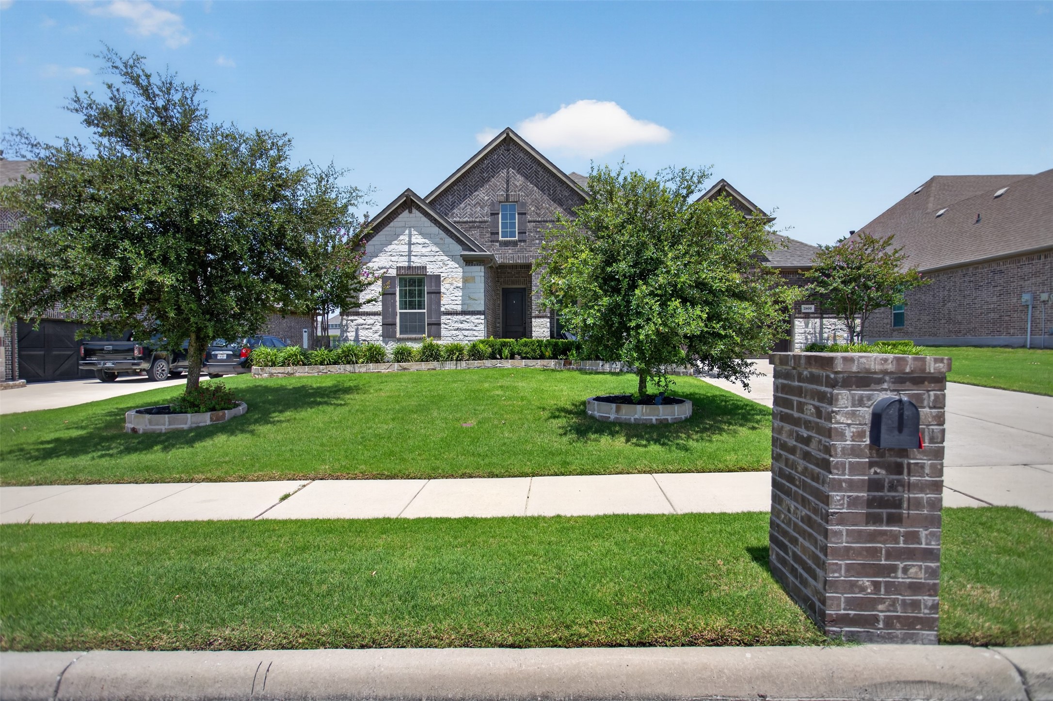 2809 Abundant Court