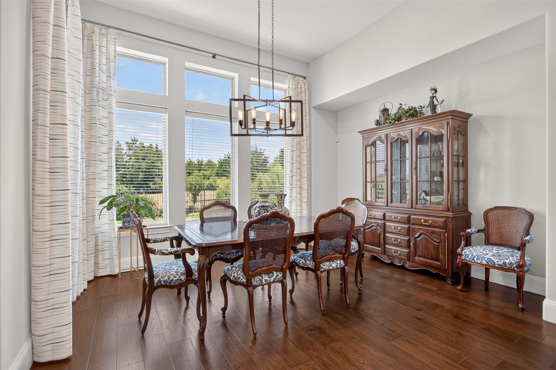 2809 Abundant Court