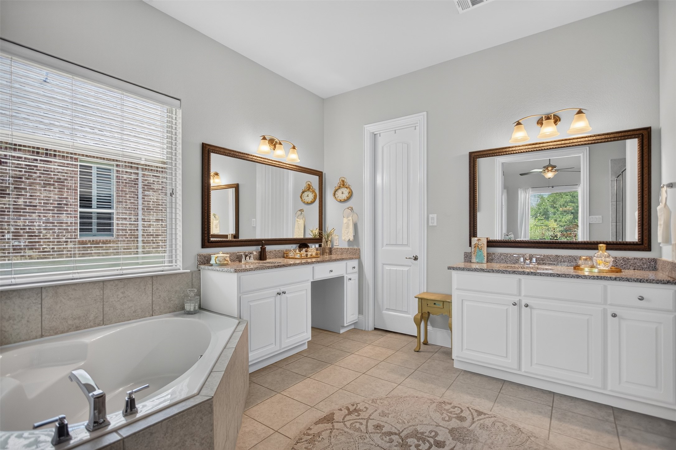 2809 Abundant Court