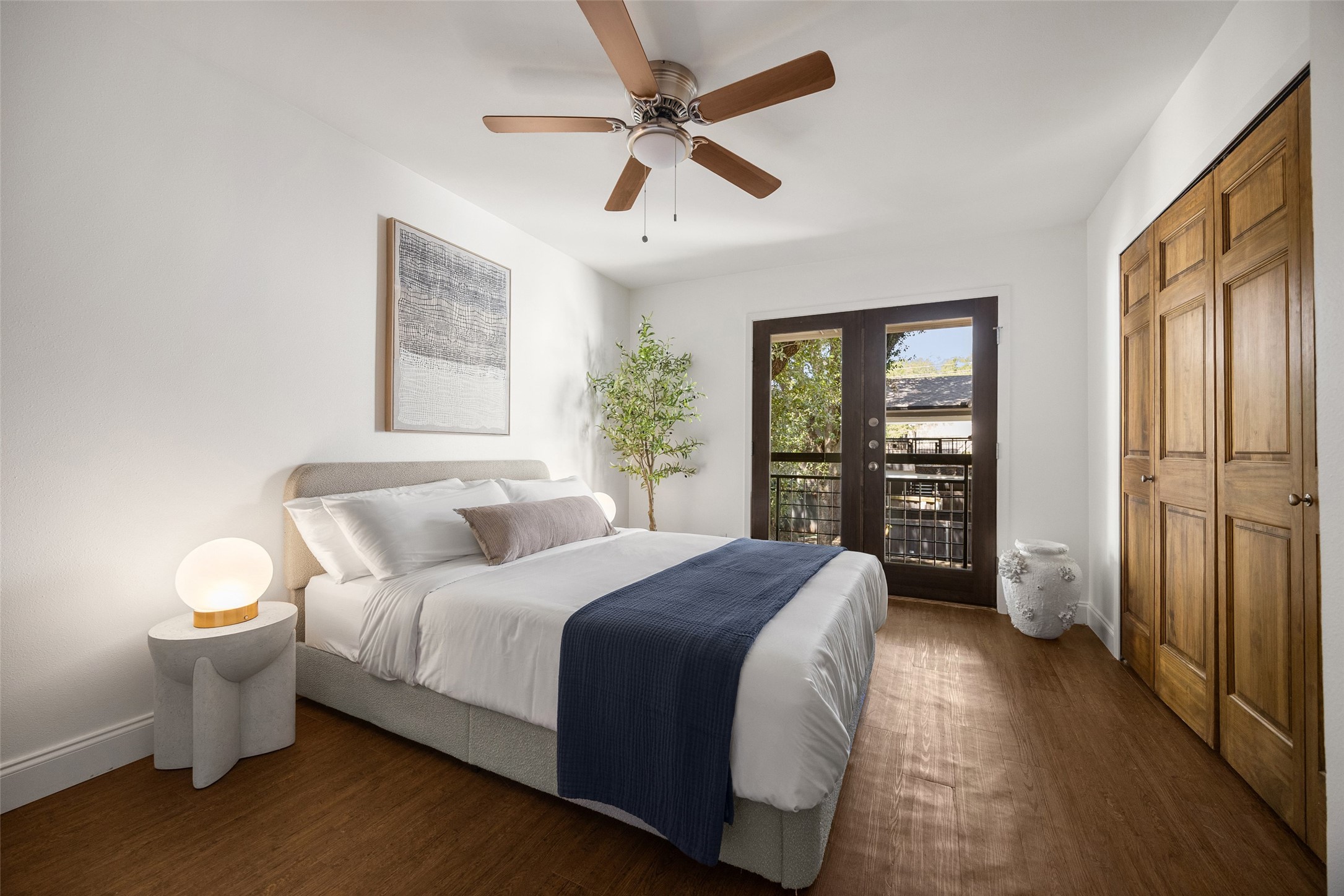 10221 Regal Oaks Drive 10221
