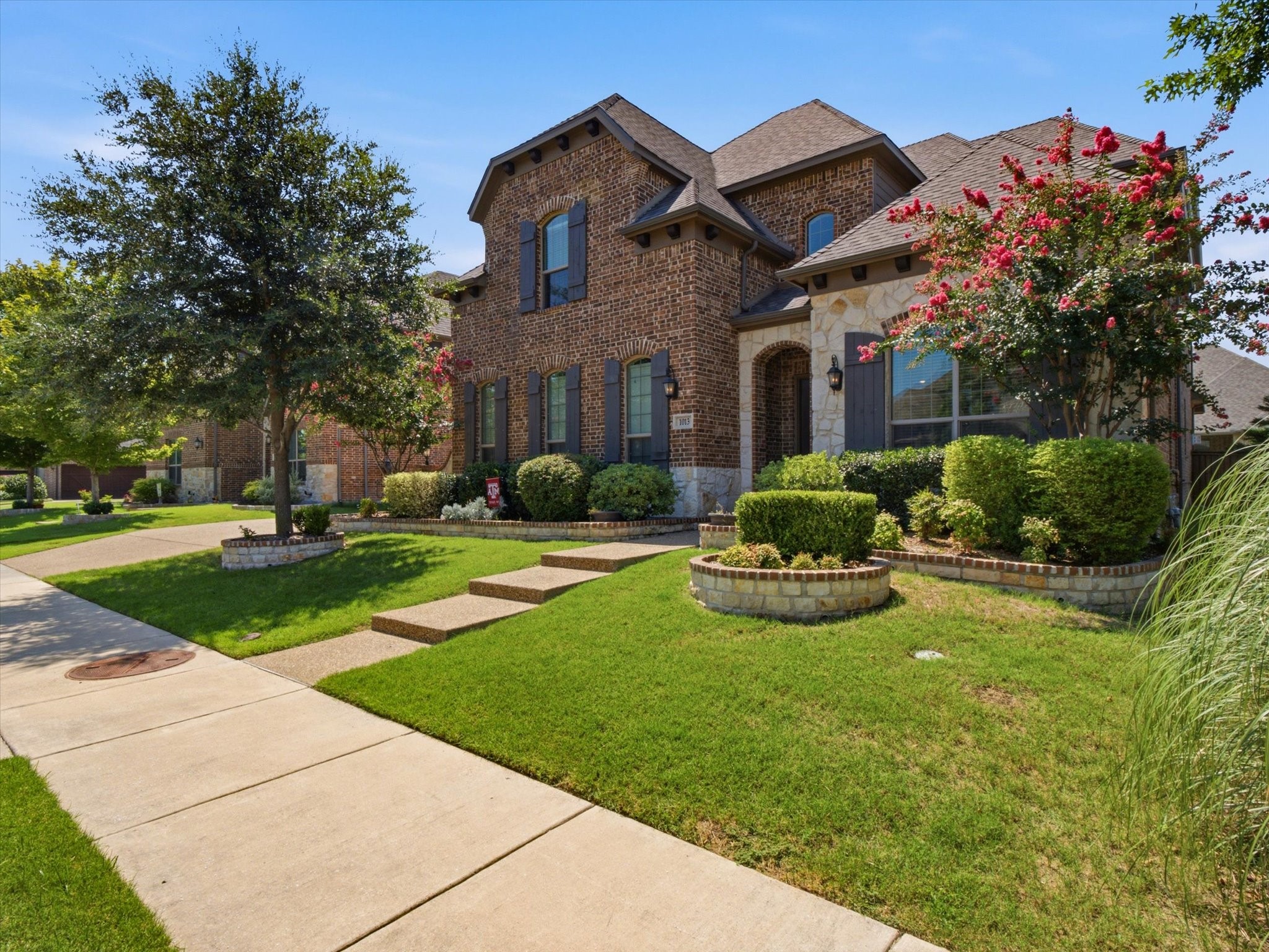 1013 Pleasant View Drive