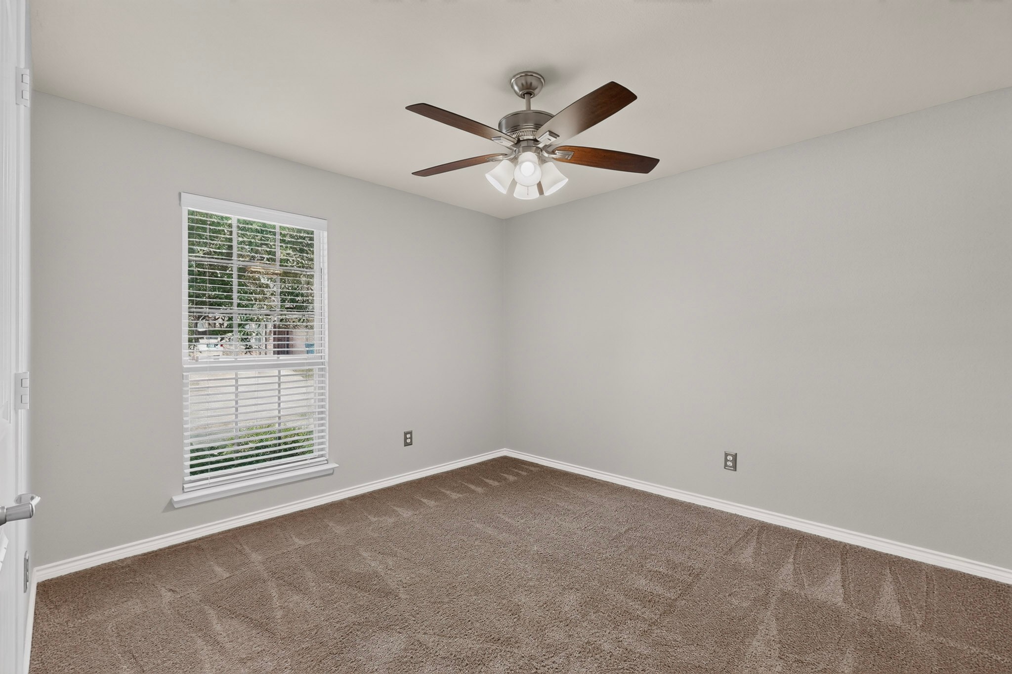 1413 Palasades Court