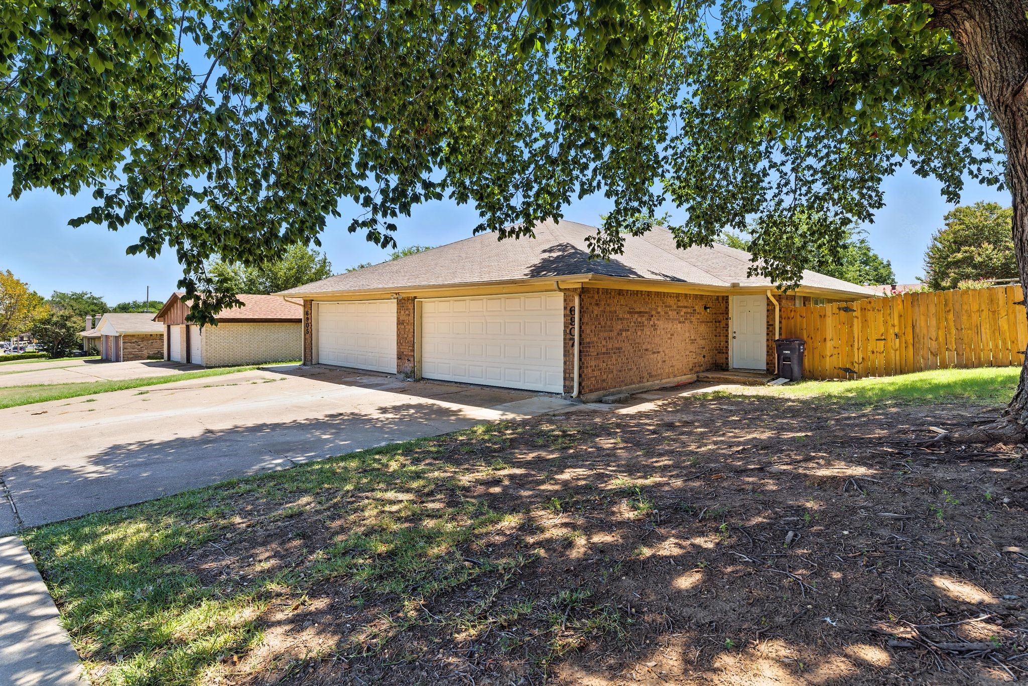 6905 W Cleburne Road