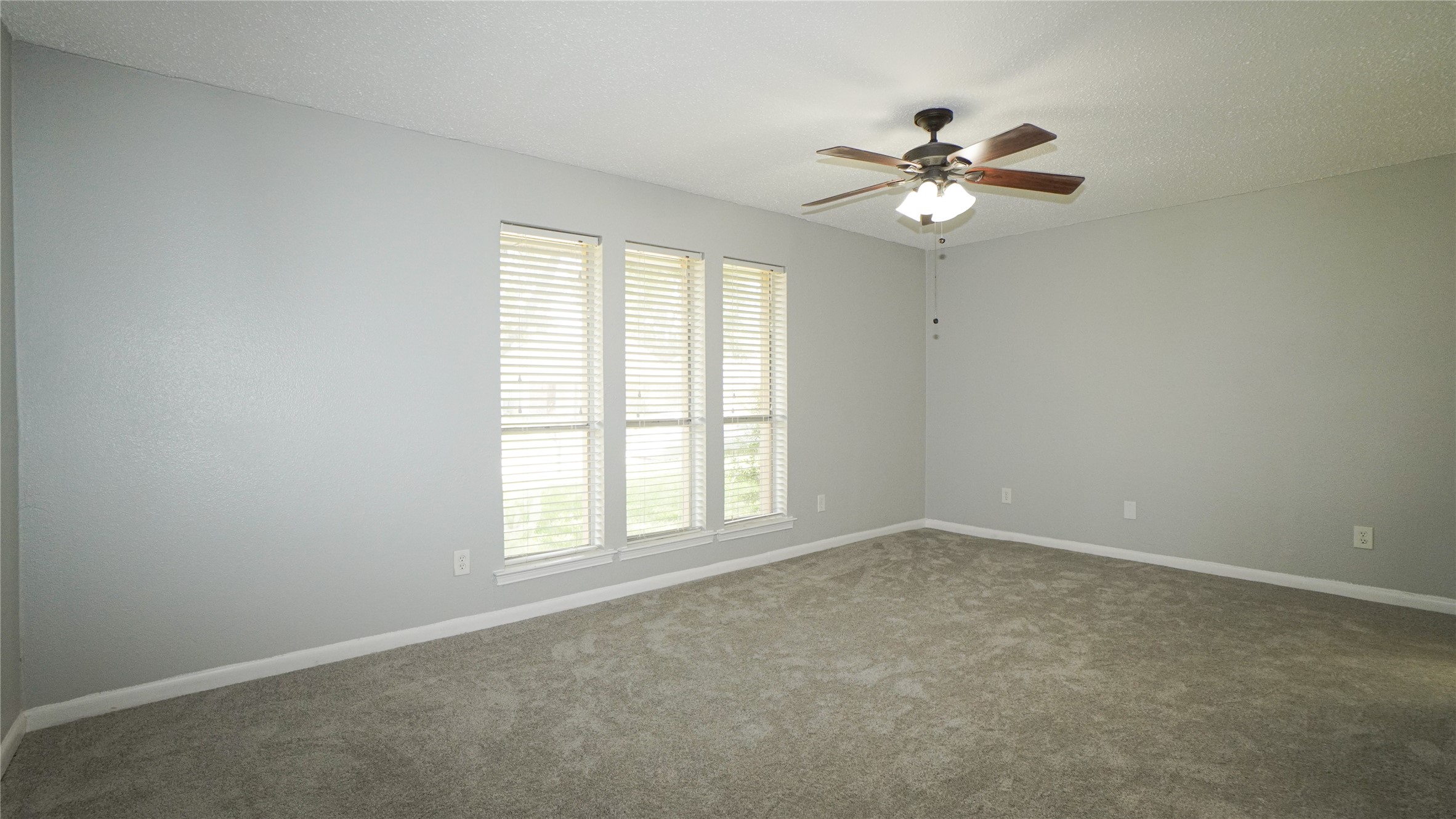 7113 Ridgeview Drive