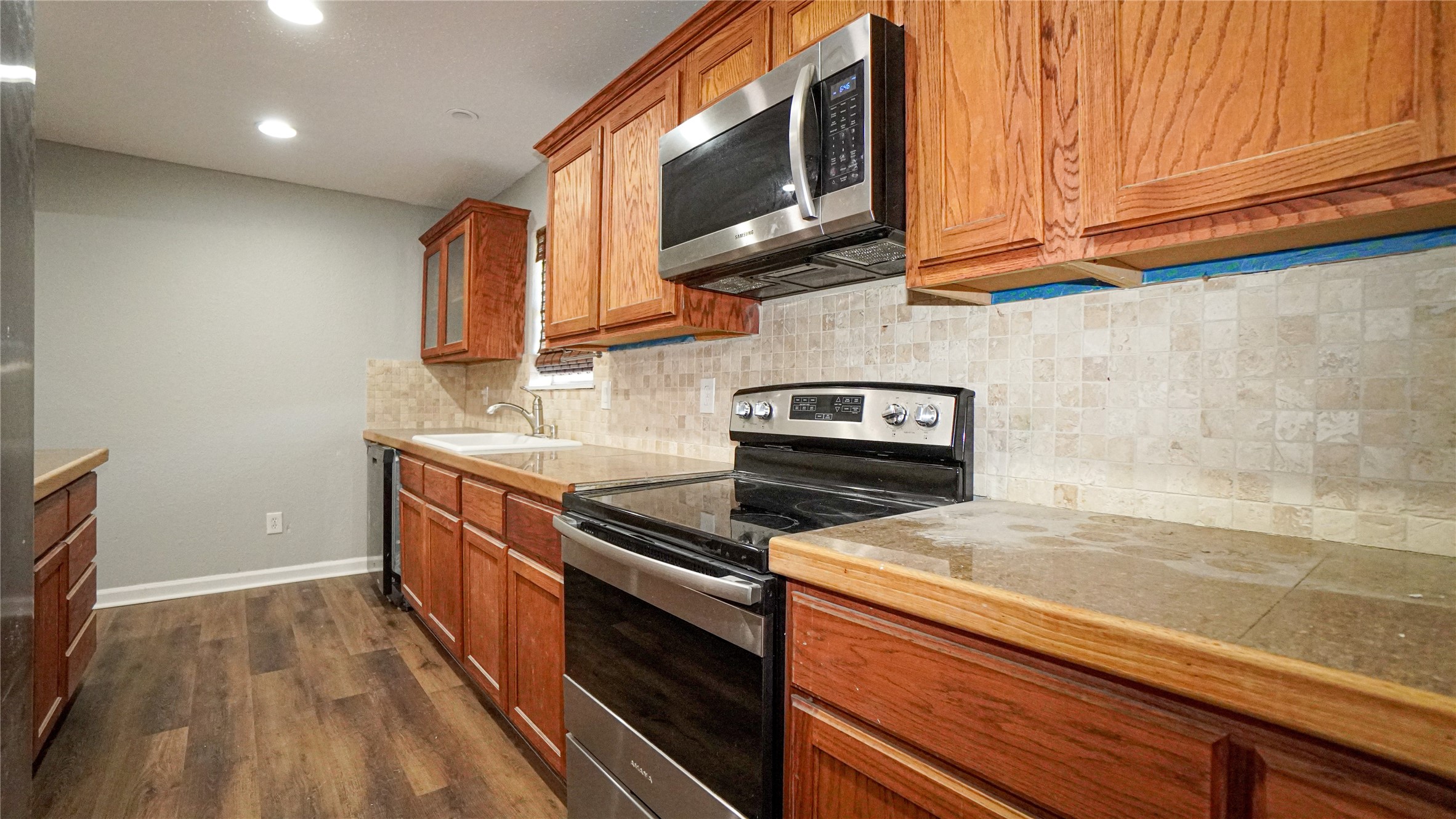 7113 Ridgeview Drive