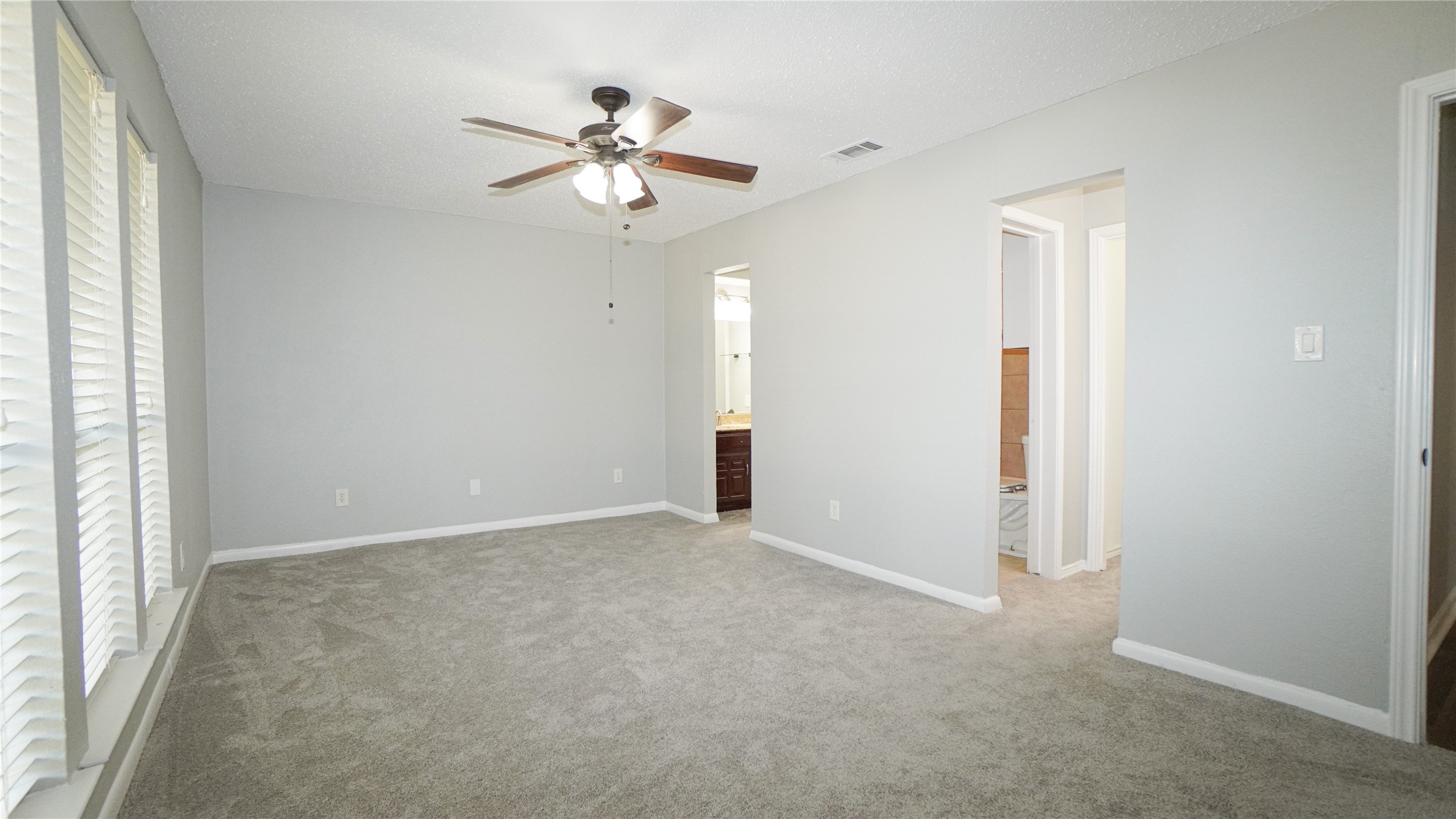 7113 Ridgeview Drive