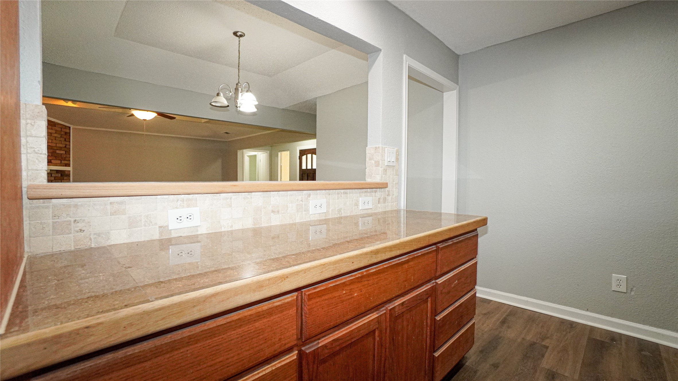 7113 Ridgeview Drive