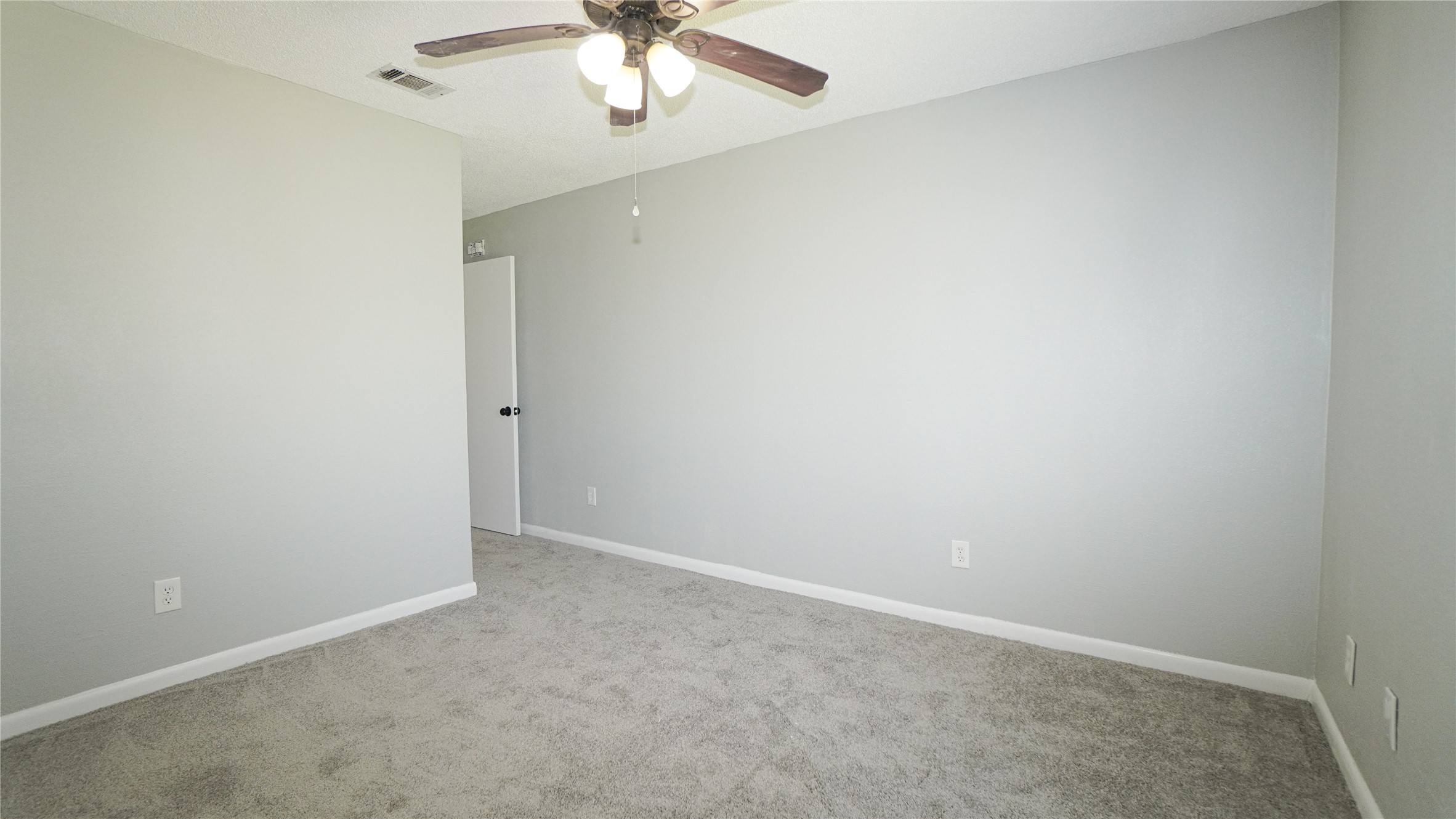 7113 Ridgeview Drive