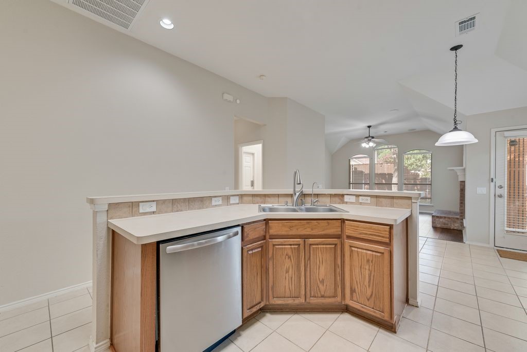1385 San Rafael Drive