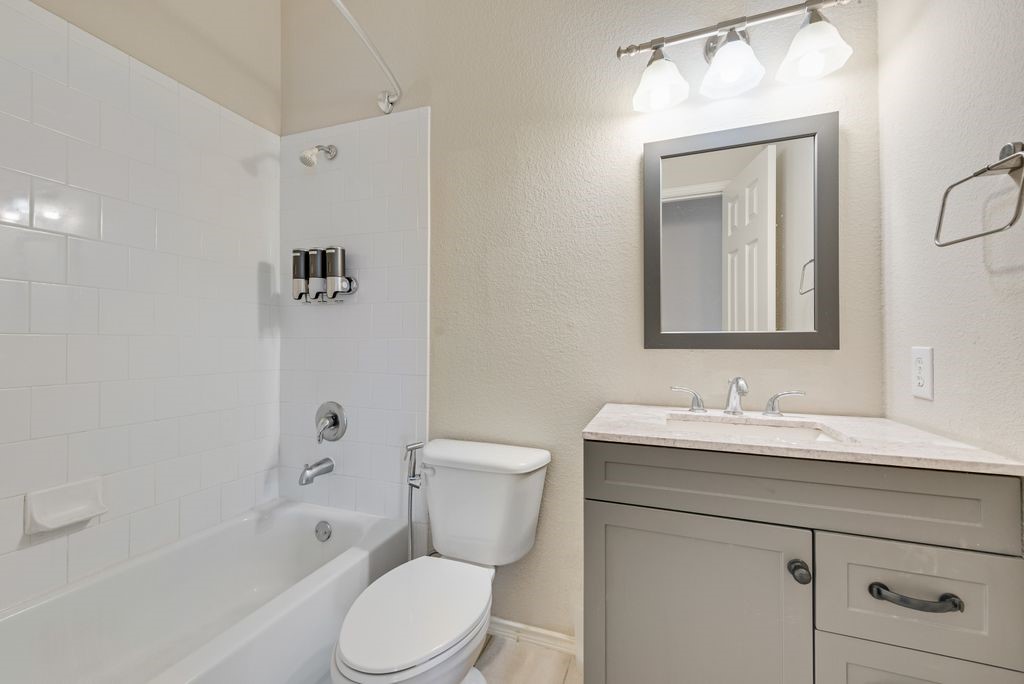 1385 San Rafael Drive