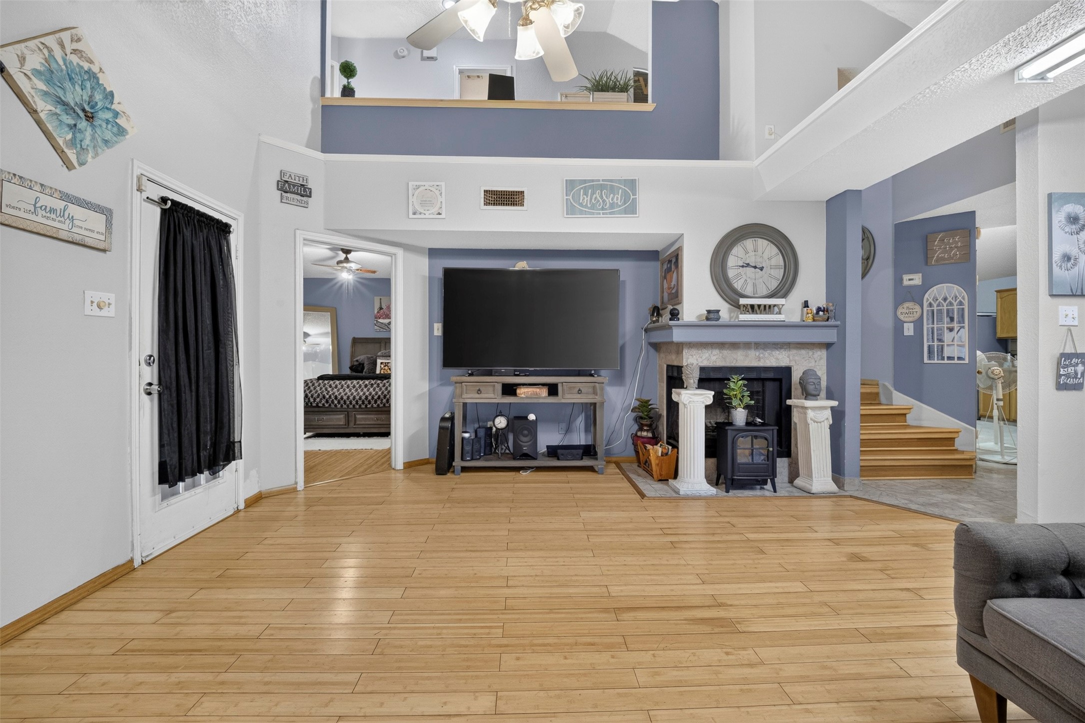 1732 Alameda Drive