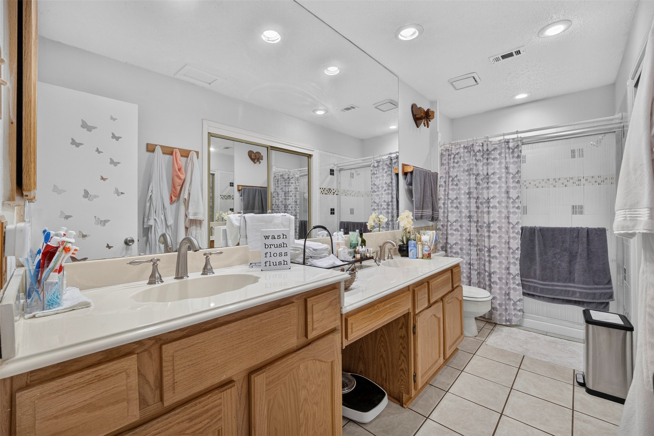 1732 Alameda Drive