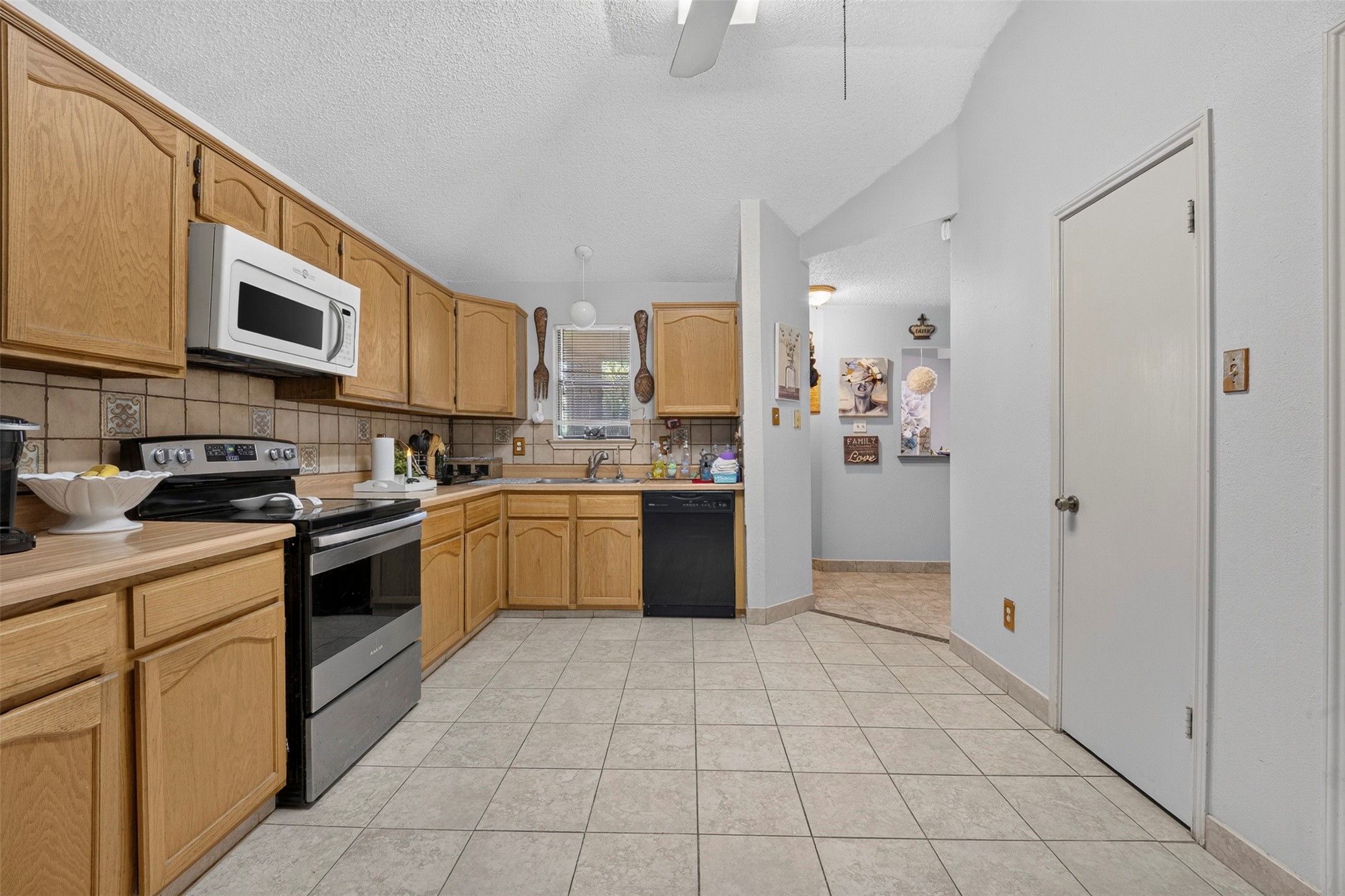 1732 Alameda Drive