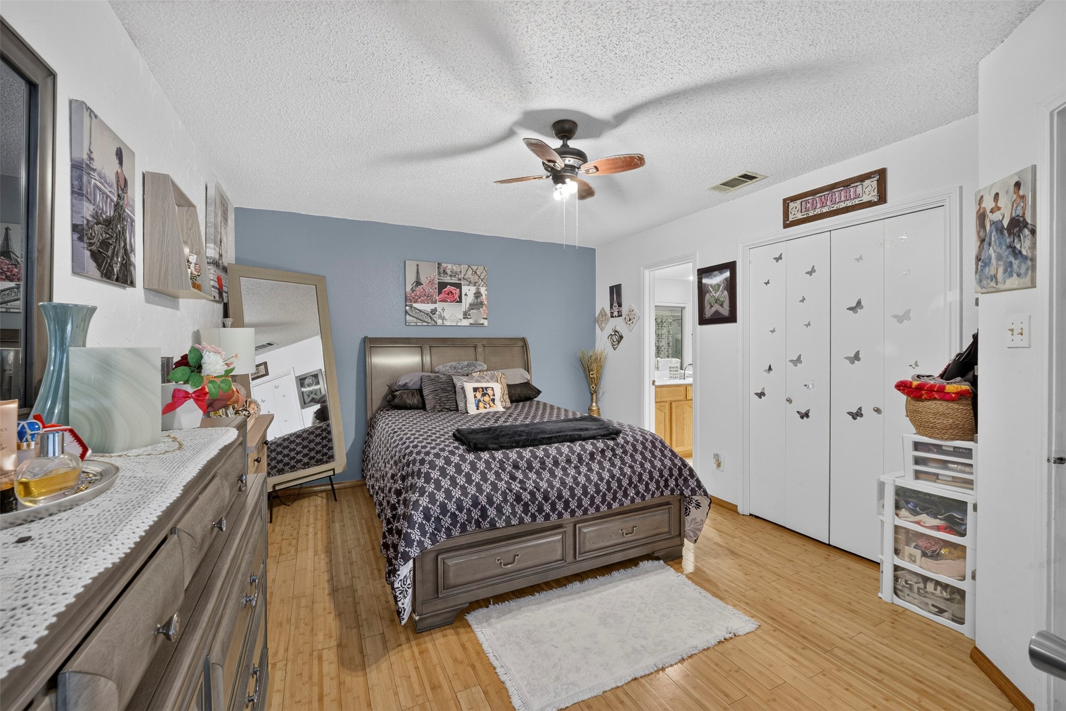 1732 Alameda Drive