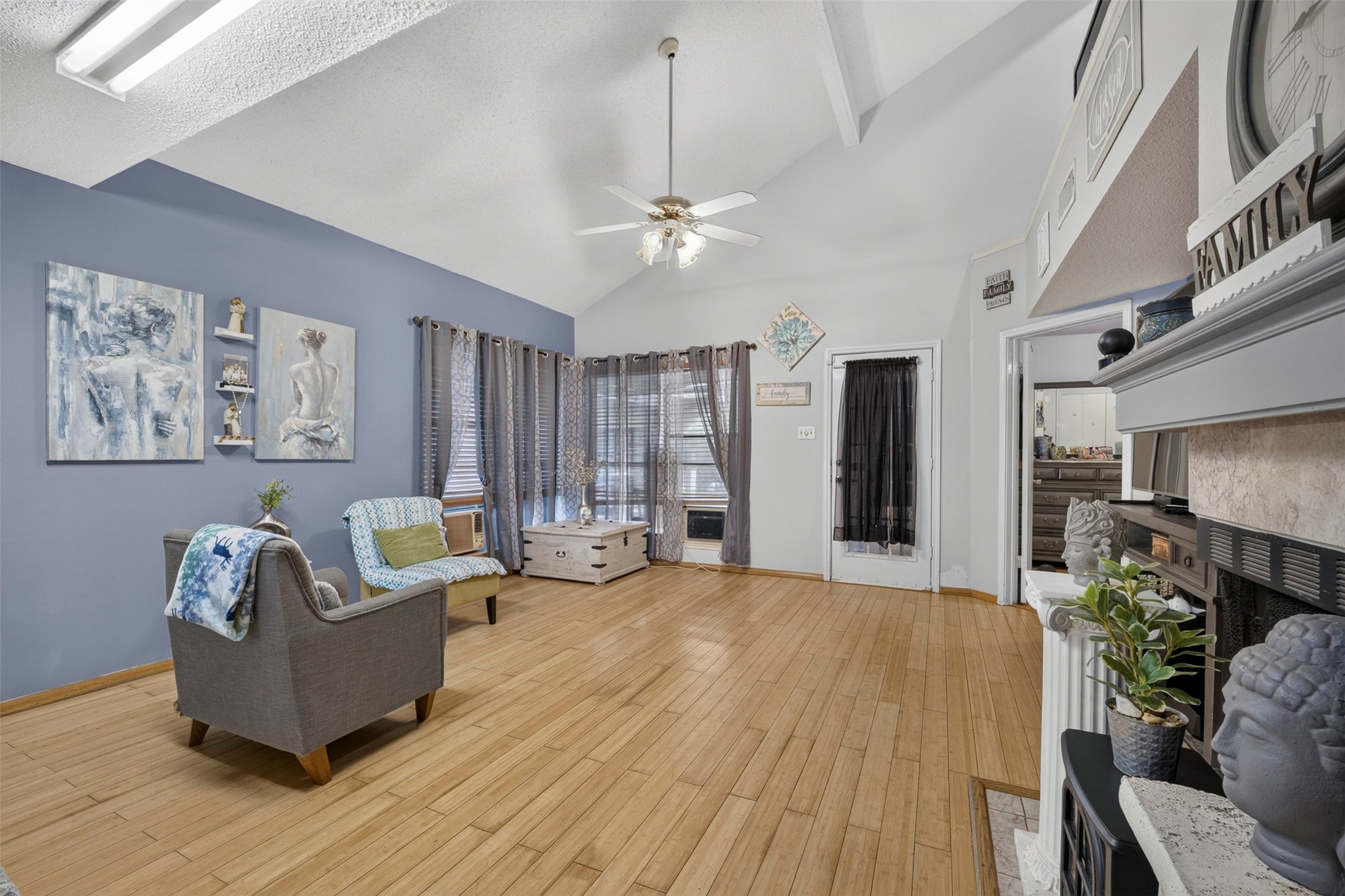 1732 Alameda Drive