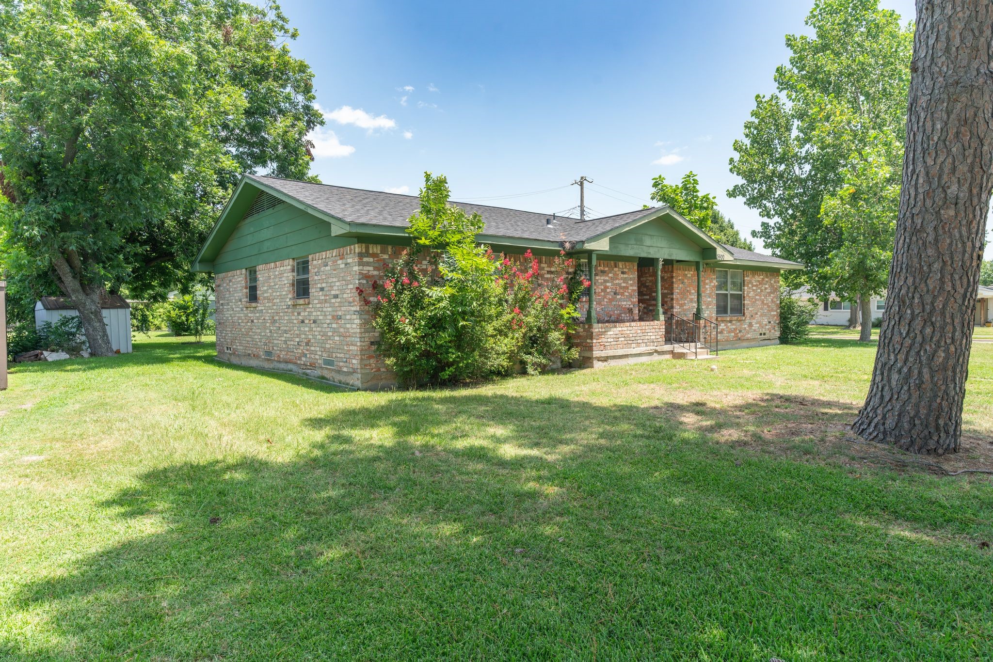 3500 Nashville Avenue