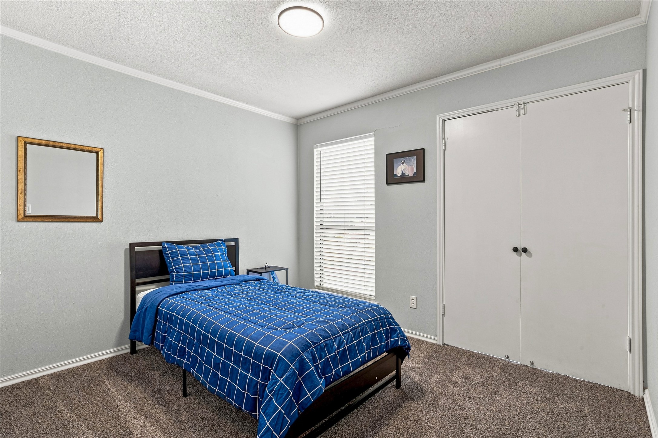 6813 Hickory Creek