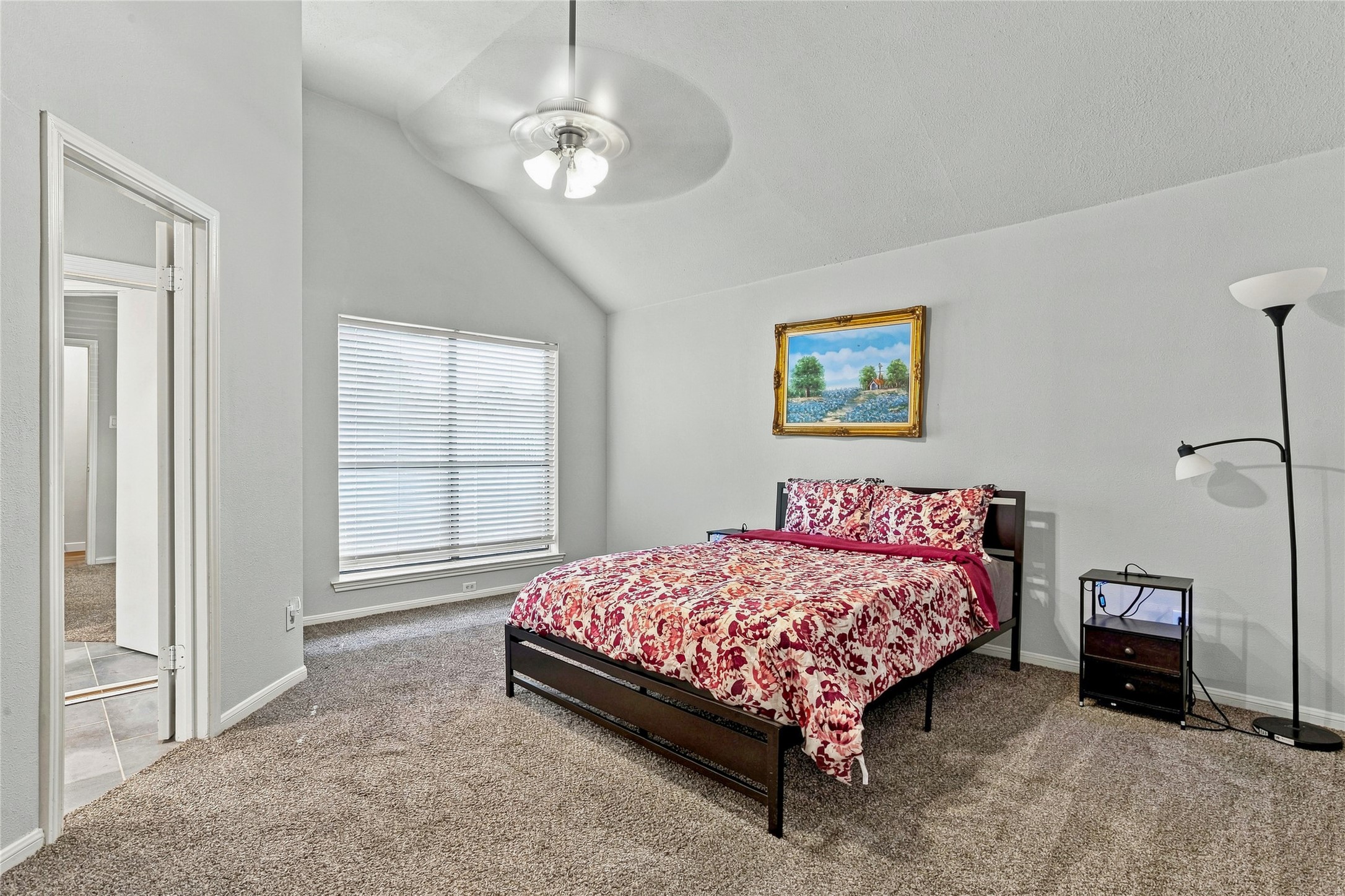 6813 Hickory Creek