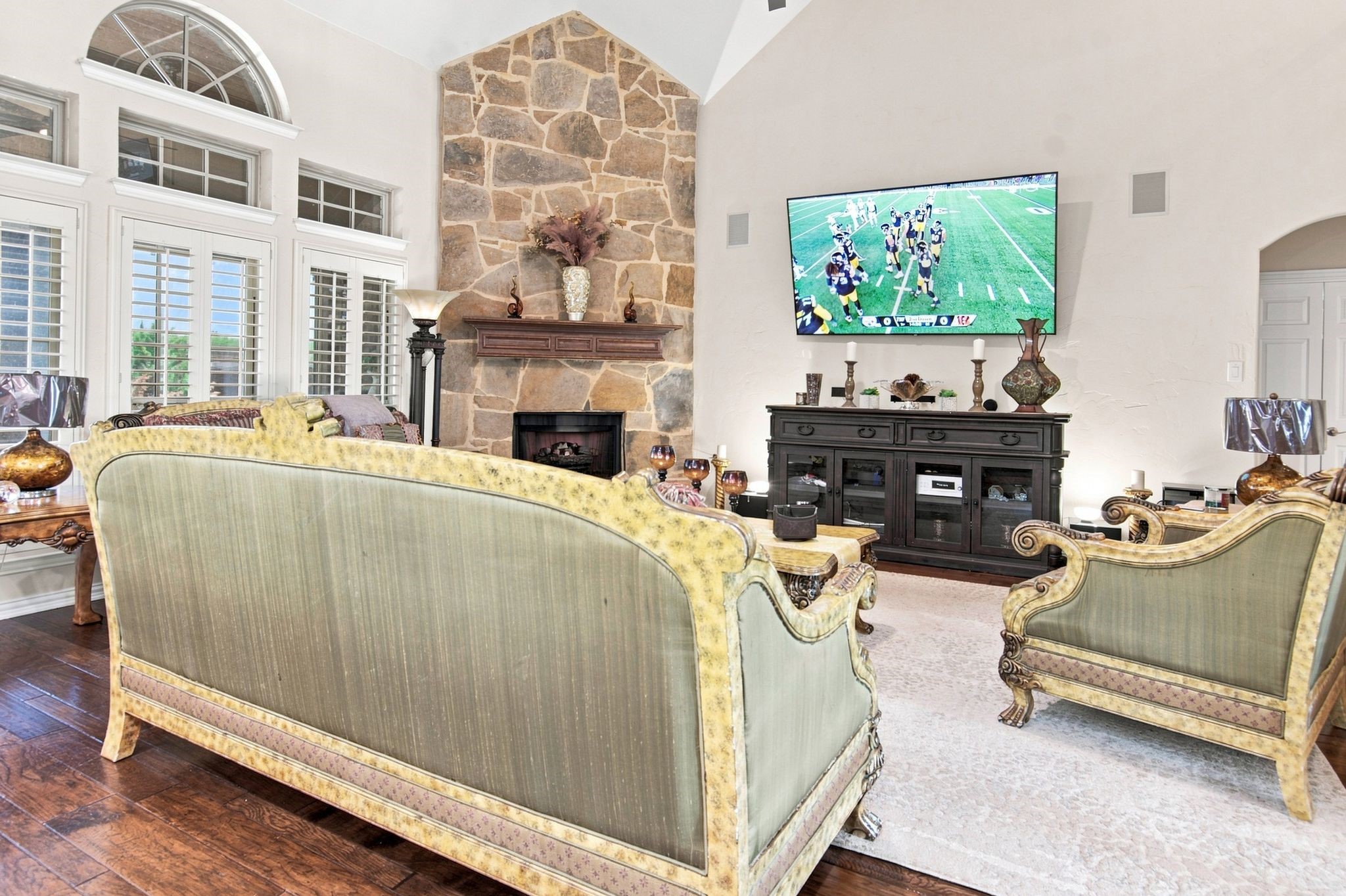 5812 Pine Flat Court