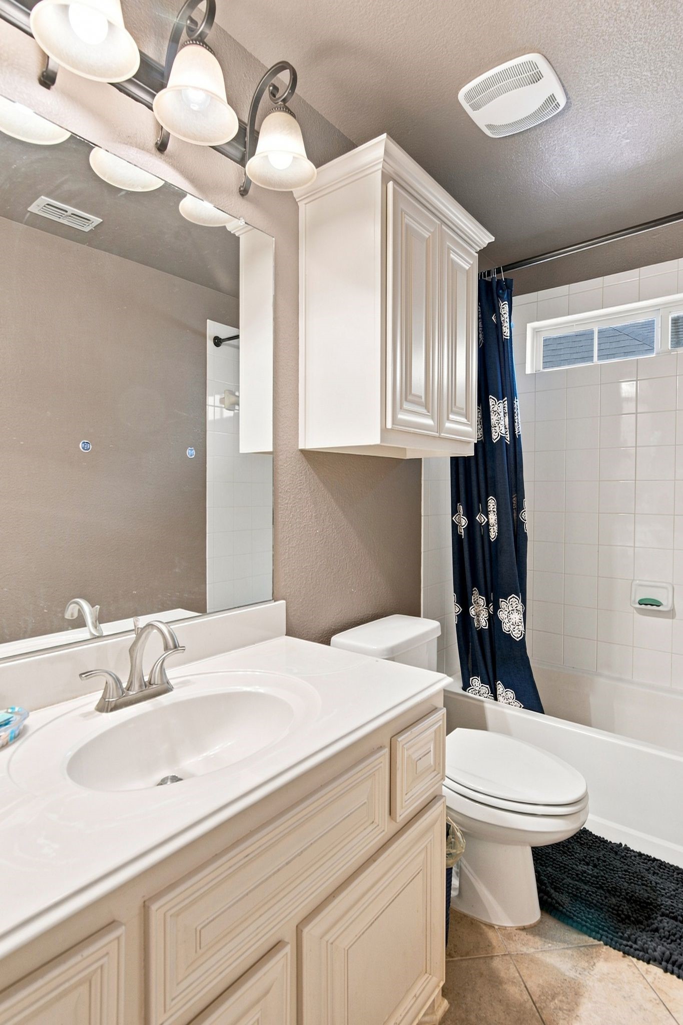 5812 Pine Flat Court