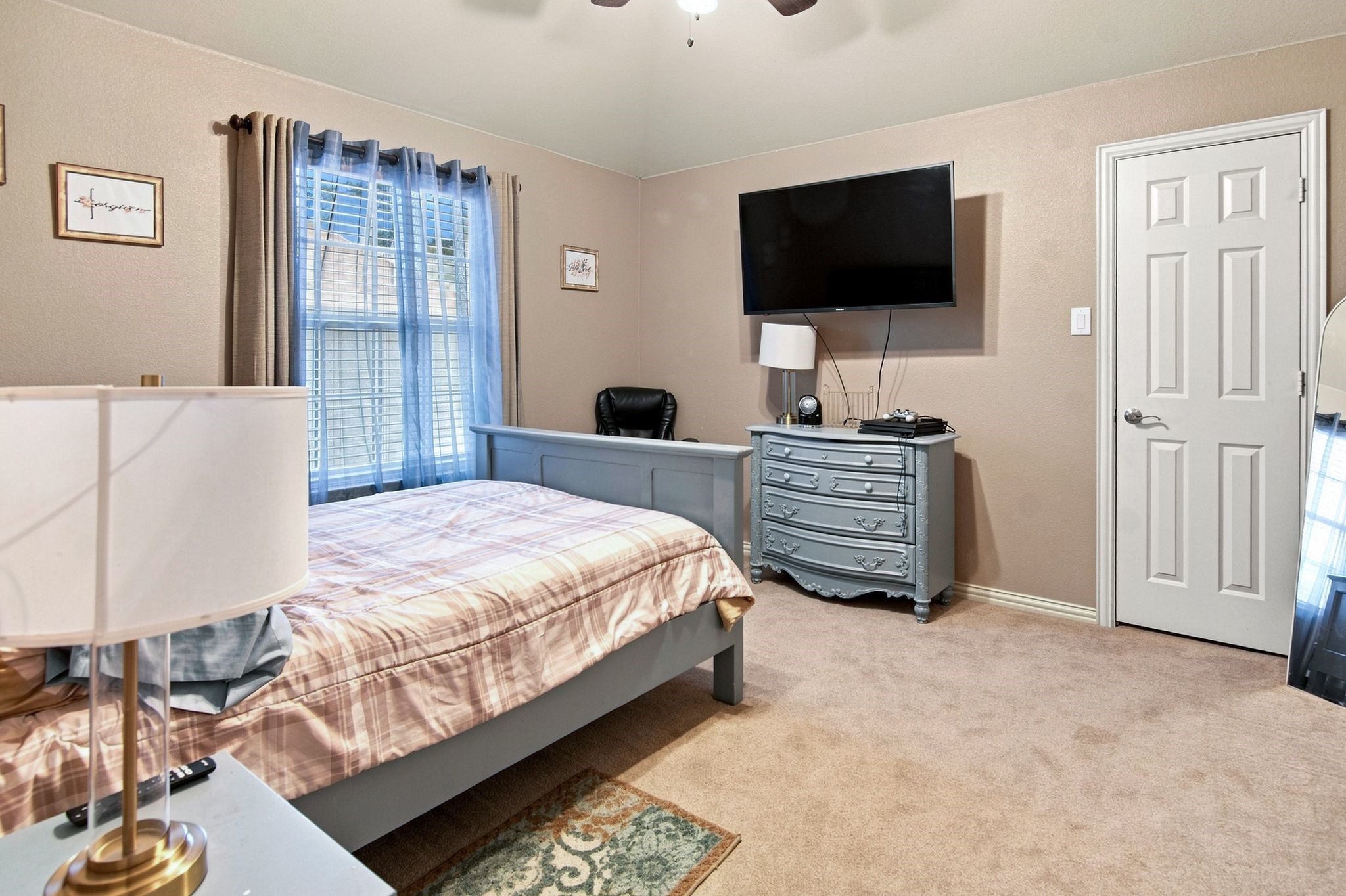 5812 Pine Flat Court