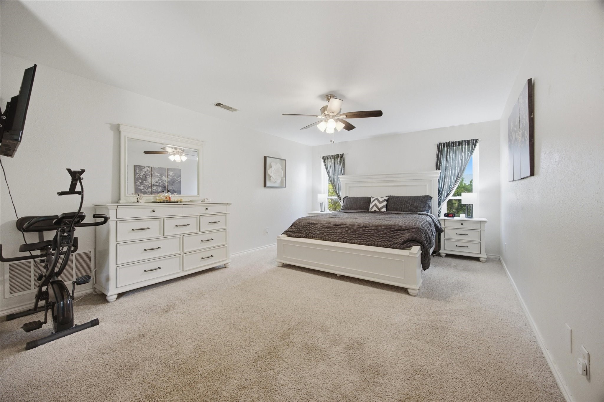 1123 Bayshore Drive