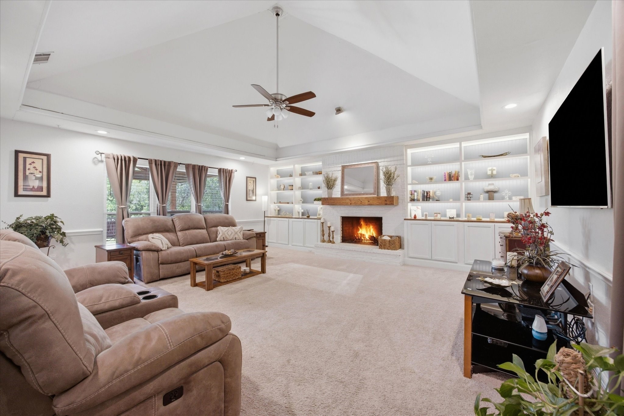 1123 Bayshore Drive