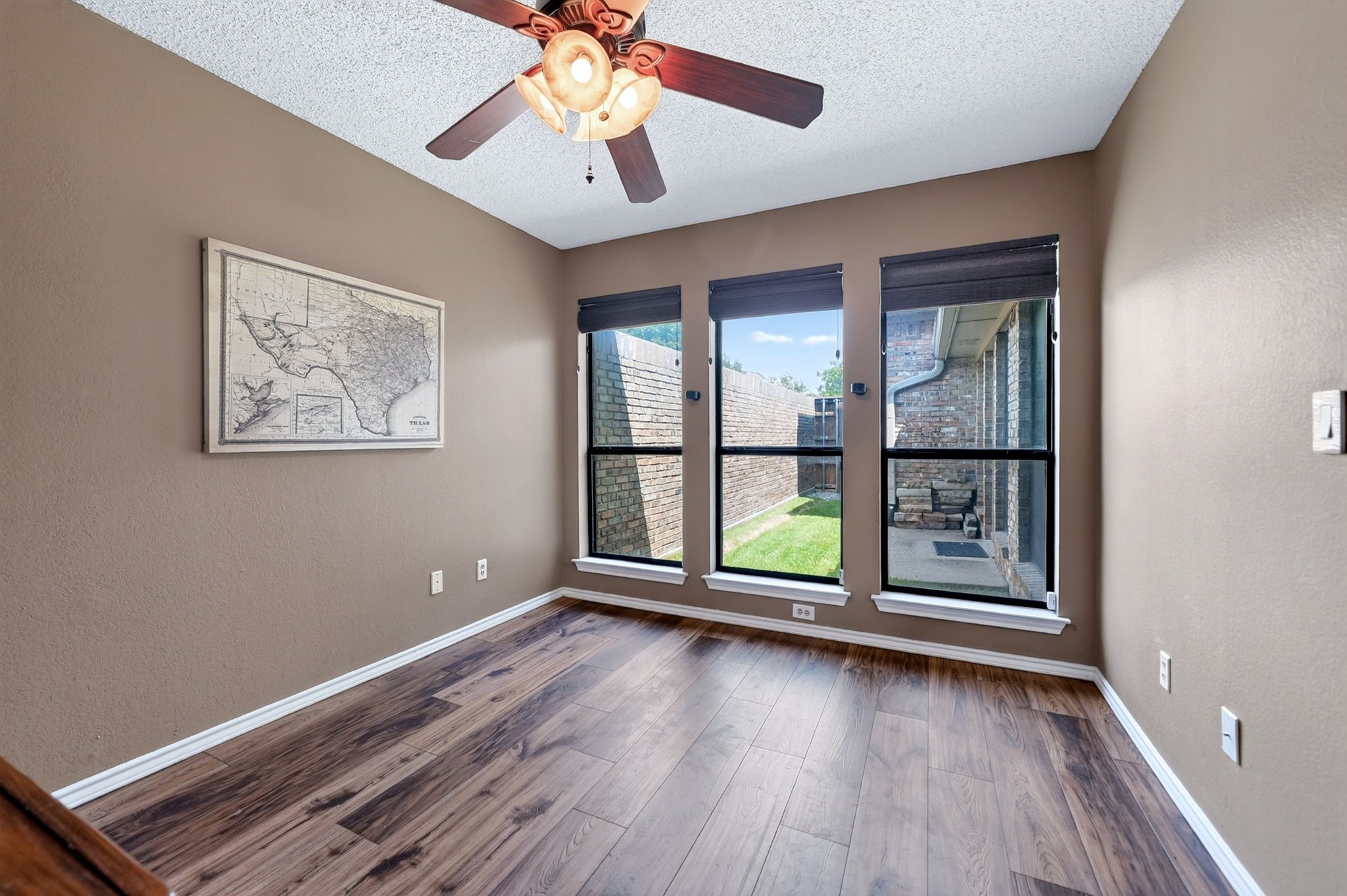 806 Oakway Court