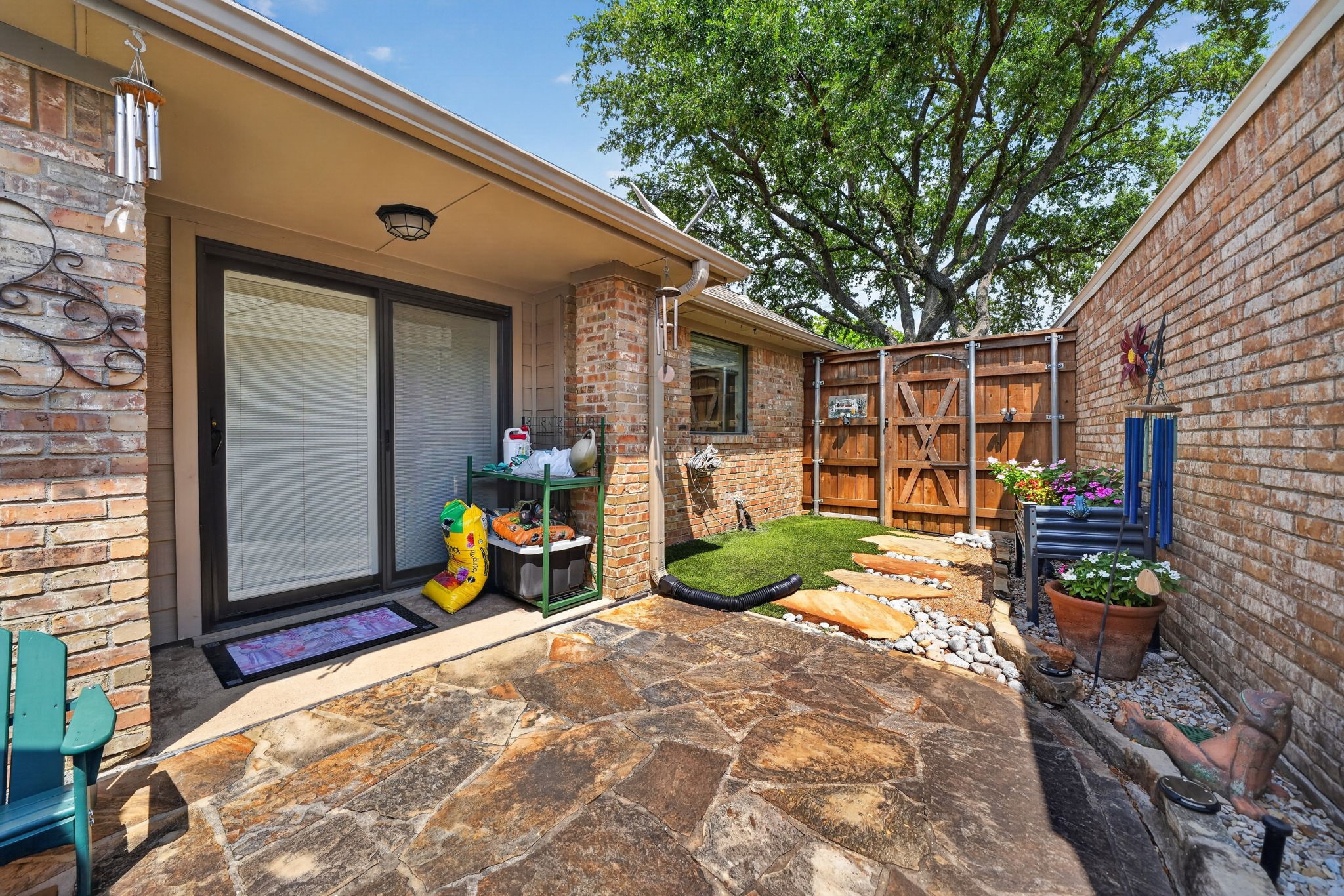 806 Oakway Court