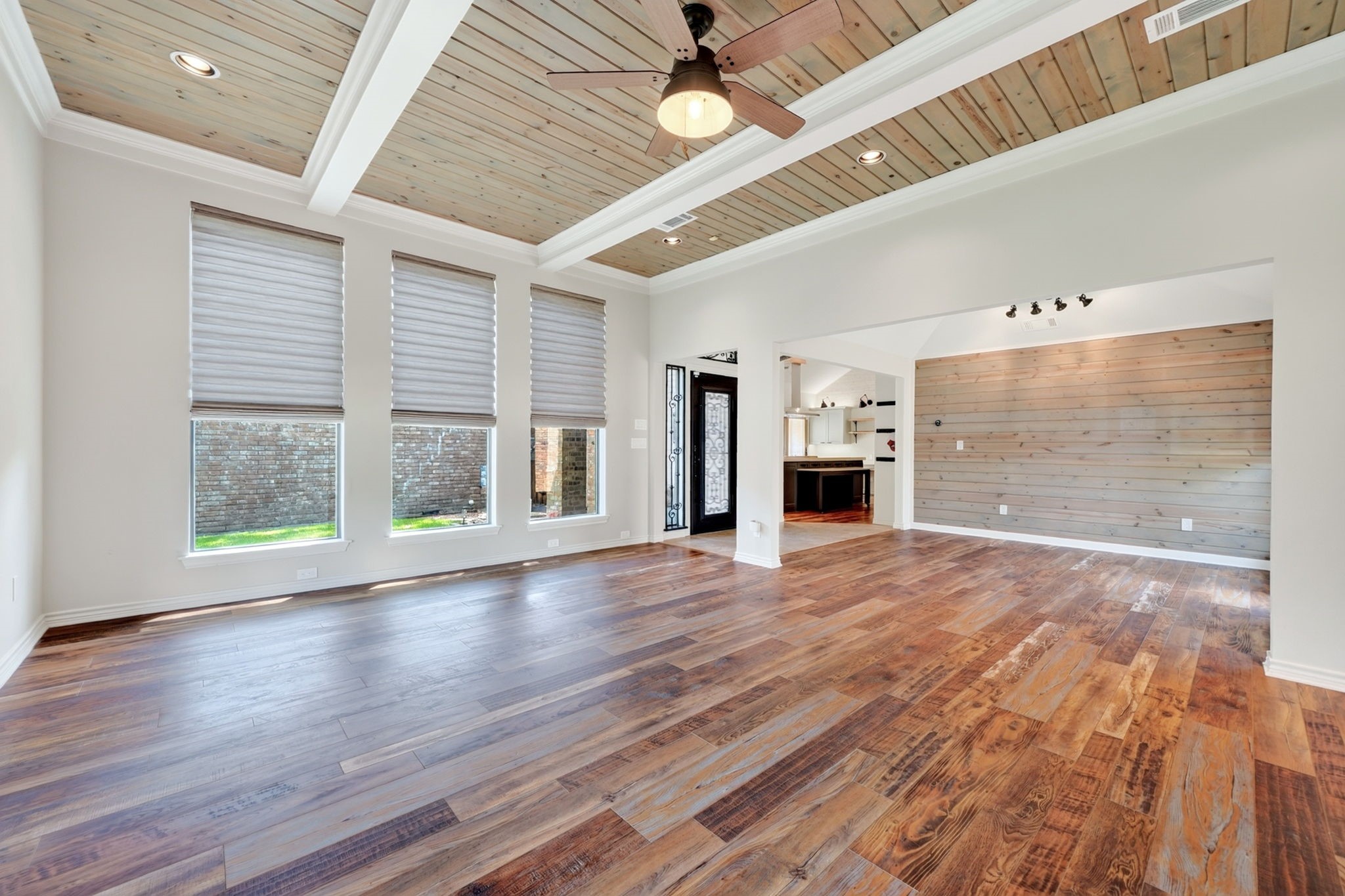 806 Oakway Court