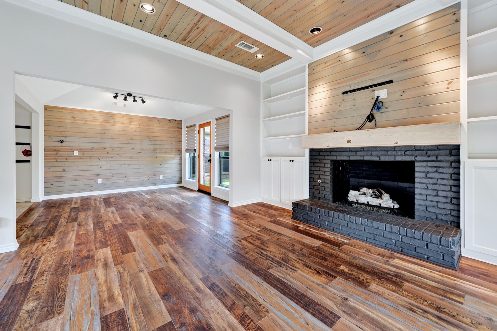 806 Oakway Court