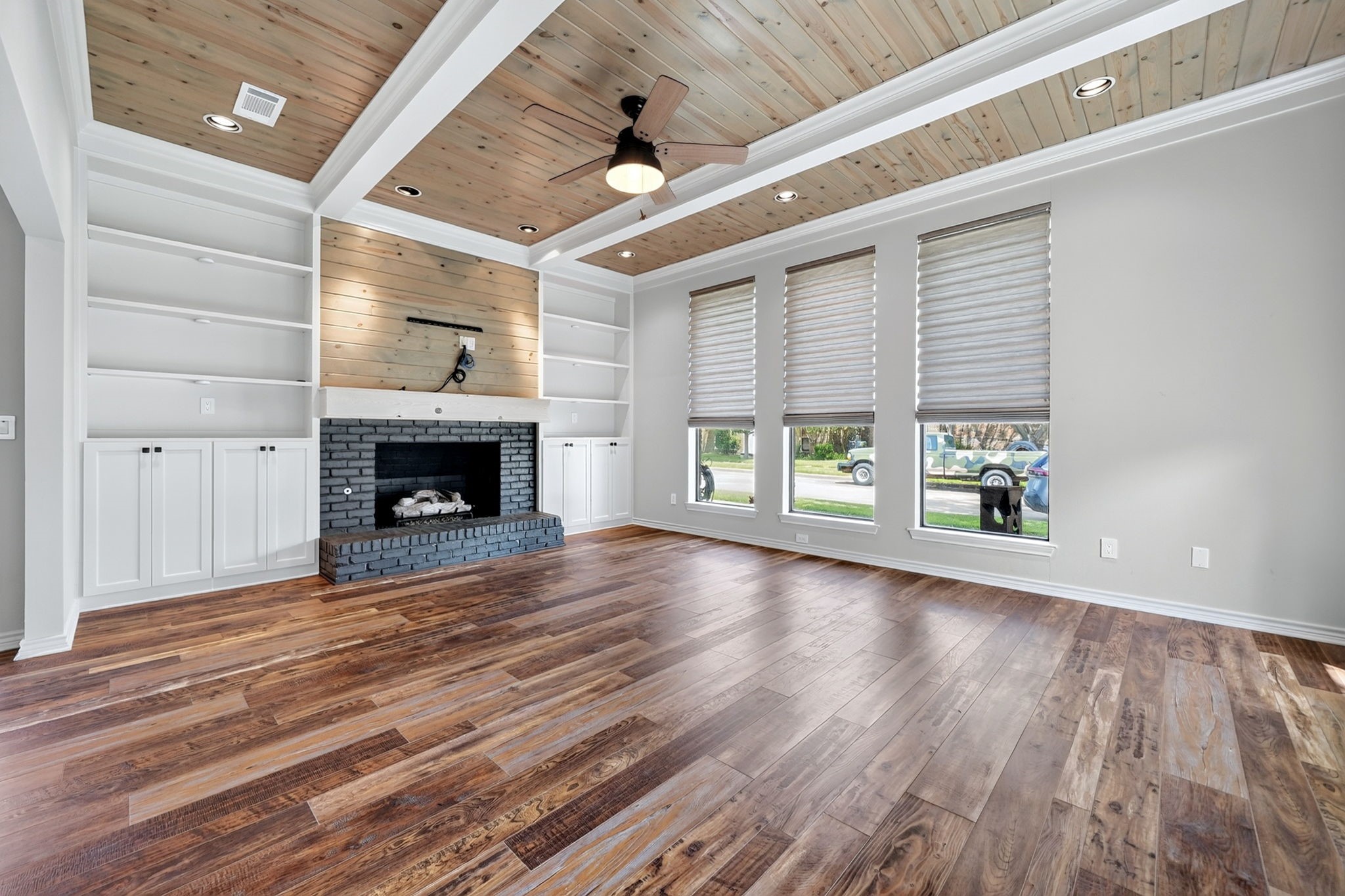 806 Oakway Court