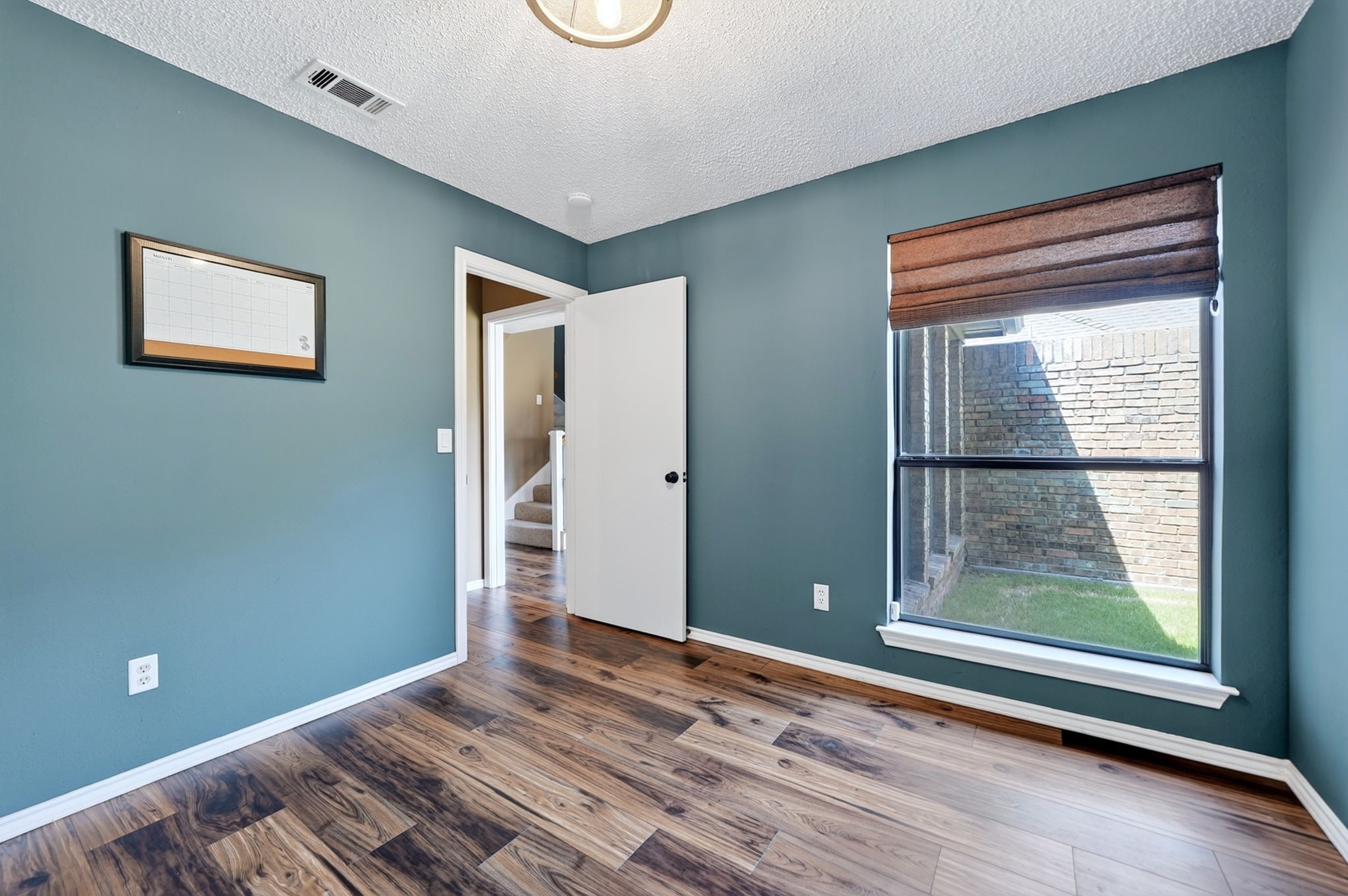 806 Oakway Court