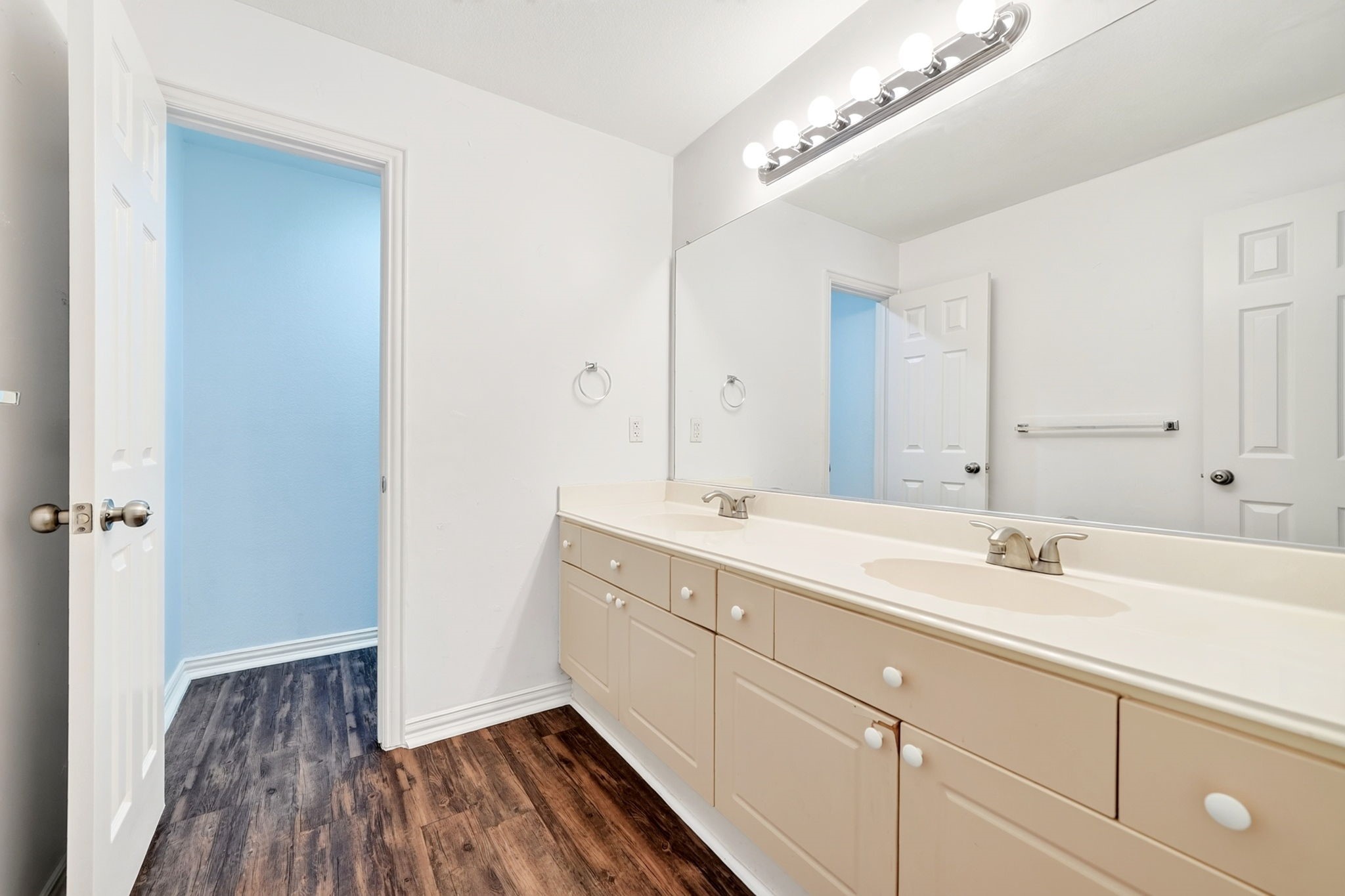 2917 Cedar Pass Court