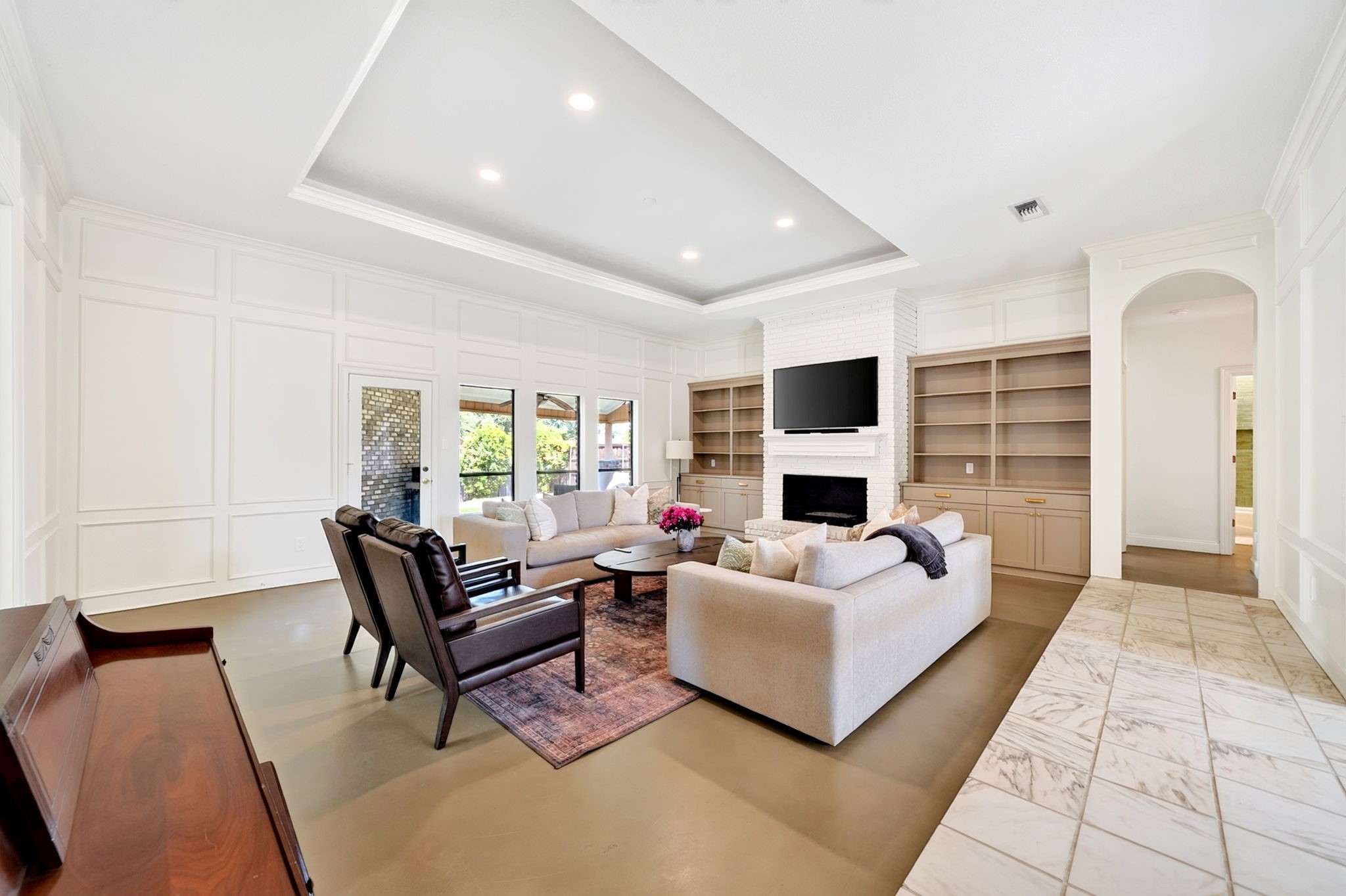 10101 Bridgegate Lane