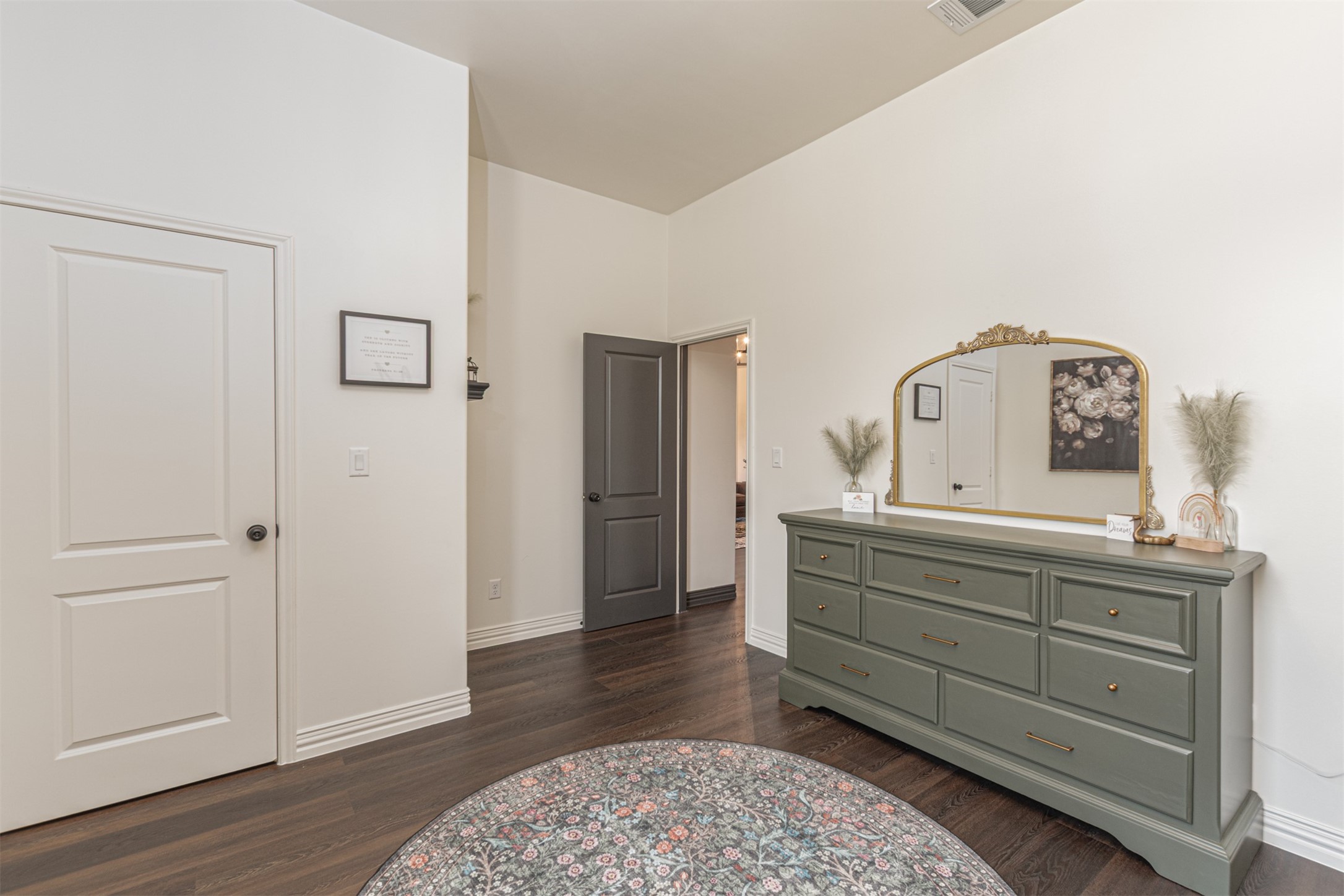 3591 Evergreen Lane